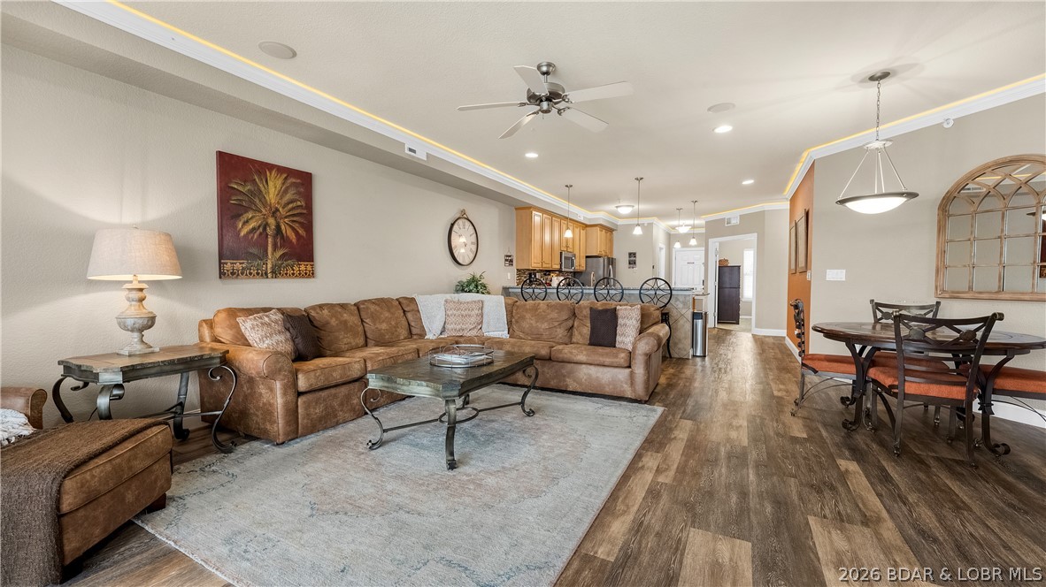 1200 Lands End Parkway 423 — photo