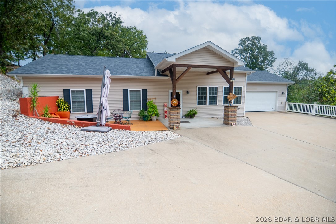 1127 Paradise Lane — photo