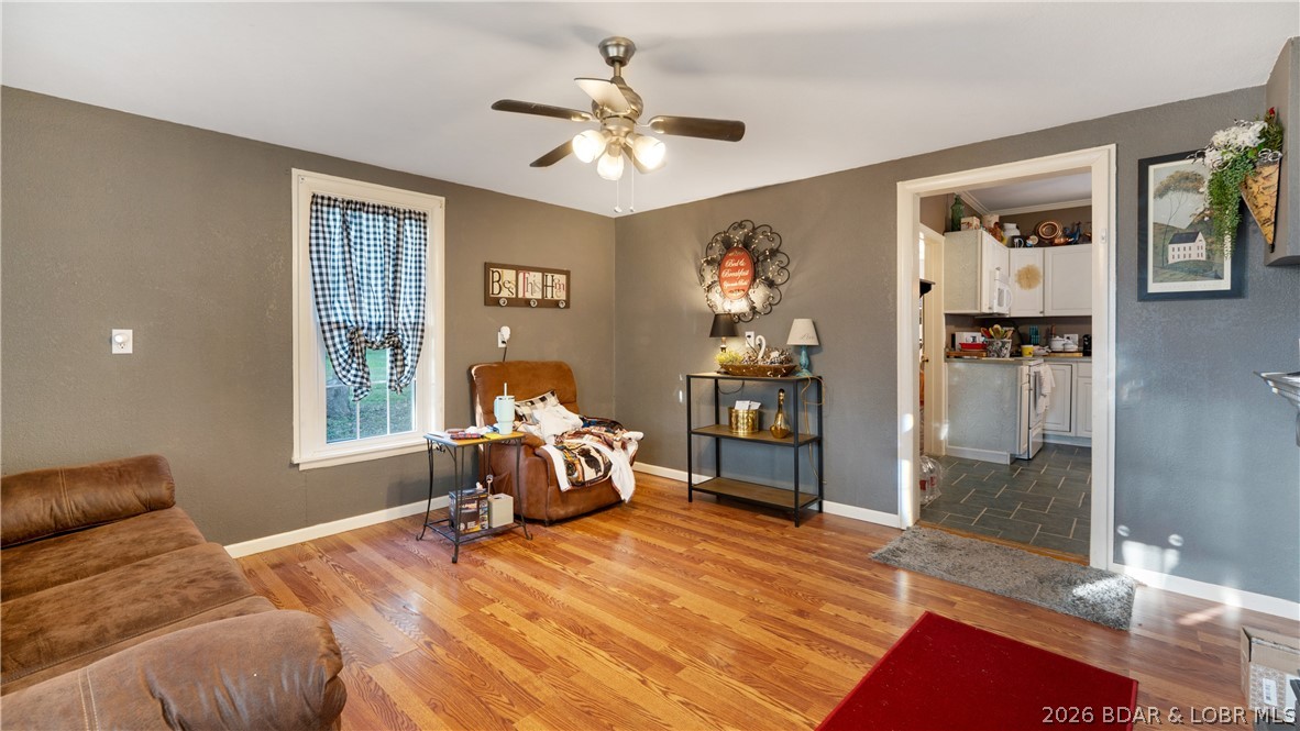 201 N Walnut Street, Eldon, MO 65026 — photo 2