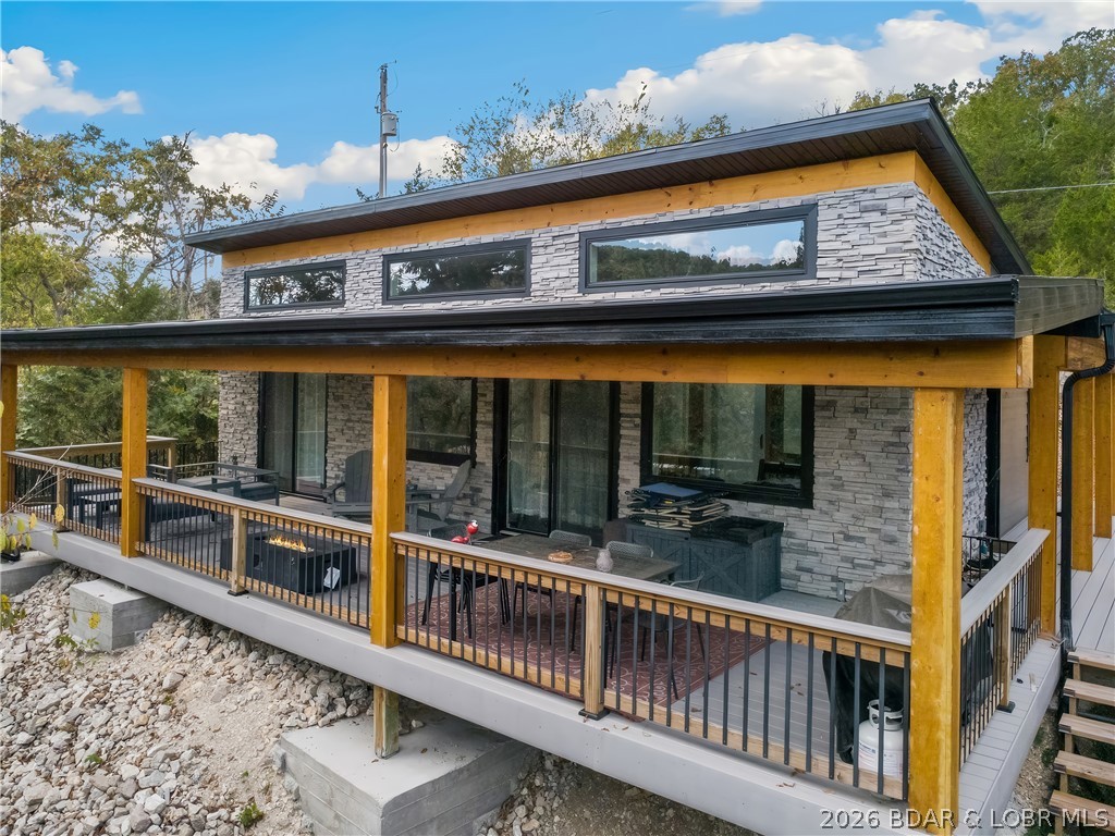 1168 Pleasant Valley Drive — photo