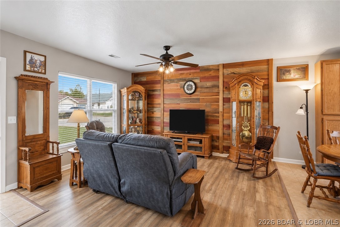 307 N Oak Street, Eldon, MO 65026 — photo 3
