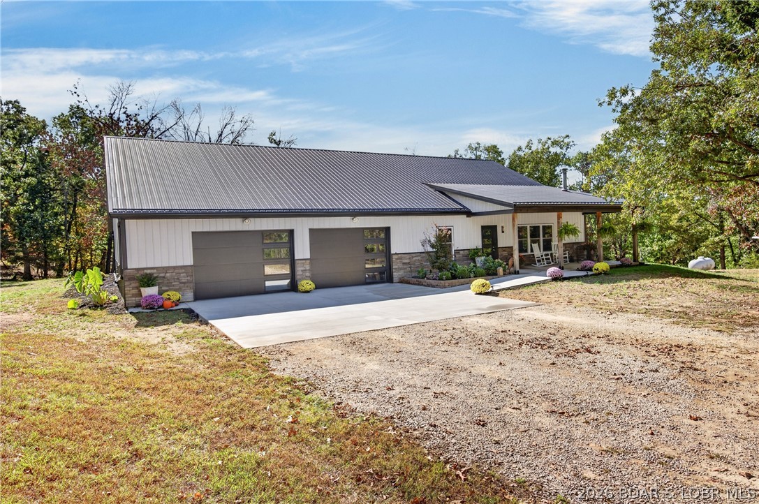 2239 Pier Thirty One Road — photo