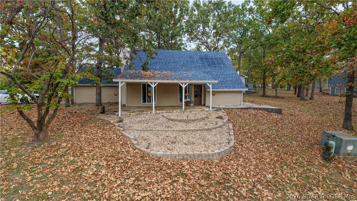 1556 Mockingbird Lane — photo