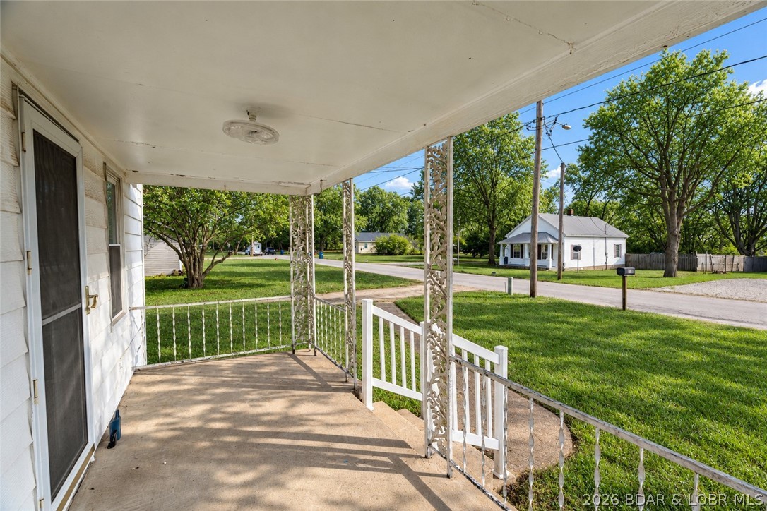 611 East 15th Street, Eldon, MO 65026 — photo 3