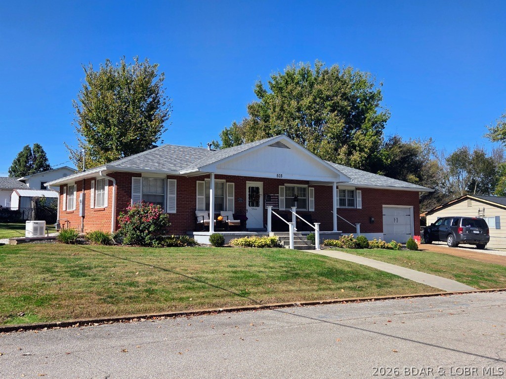 503 Pecan Street — photo