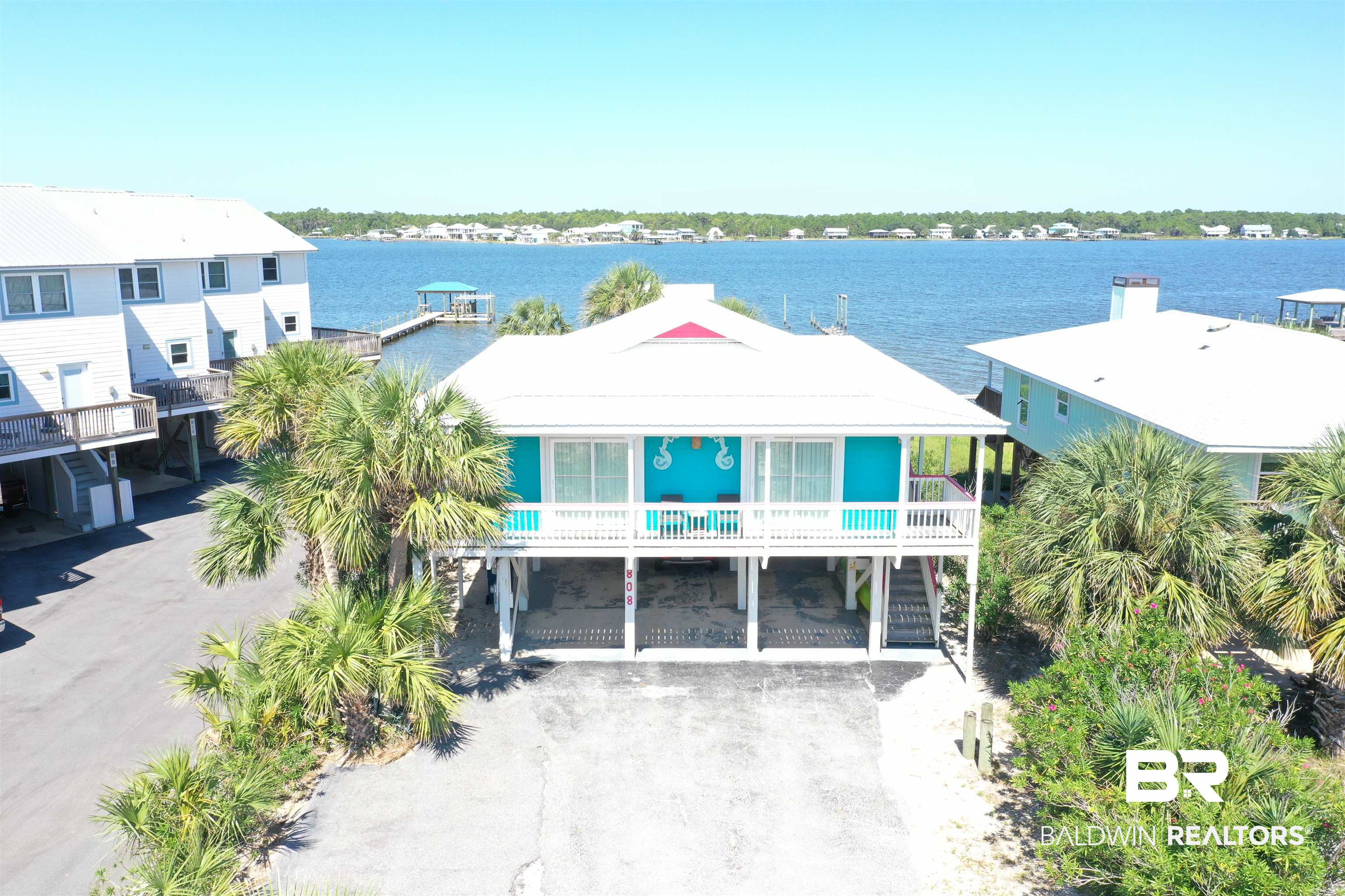 1808 W Beach Boulevard — photo