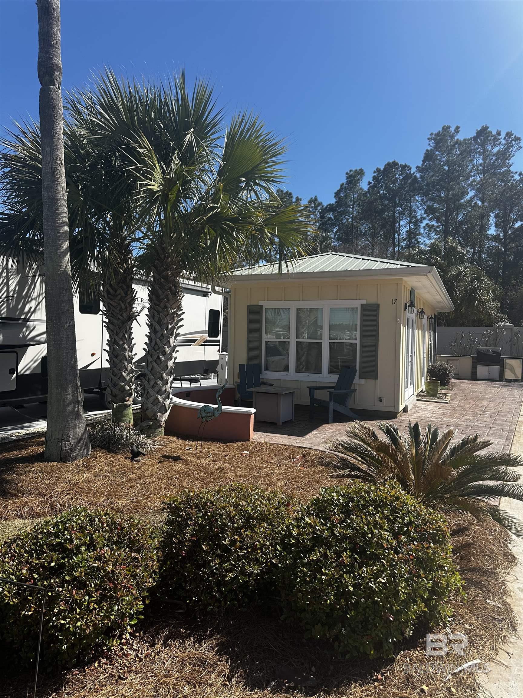 12131 Gateway Drive # 17 — photo
