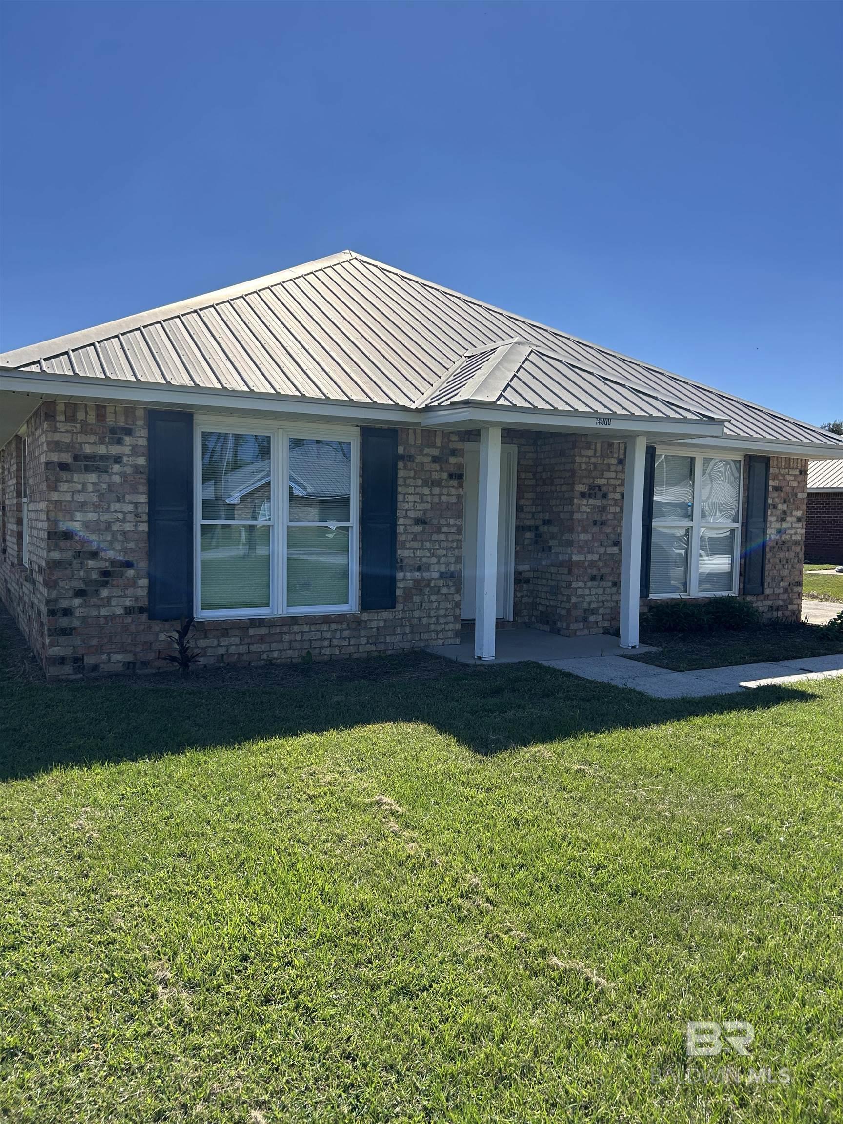14900 Chase Court — photo