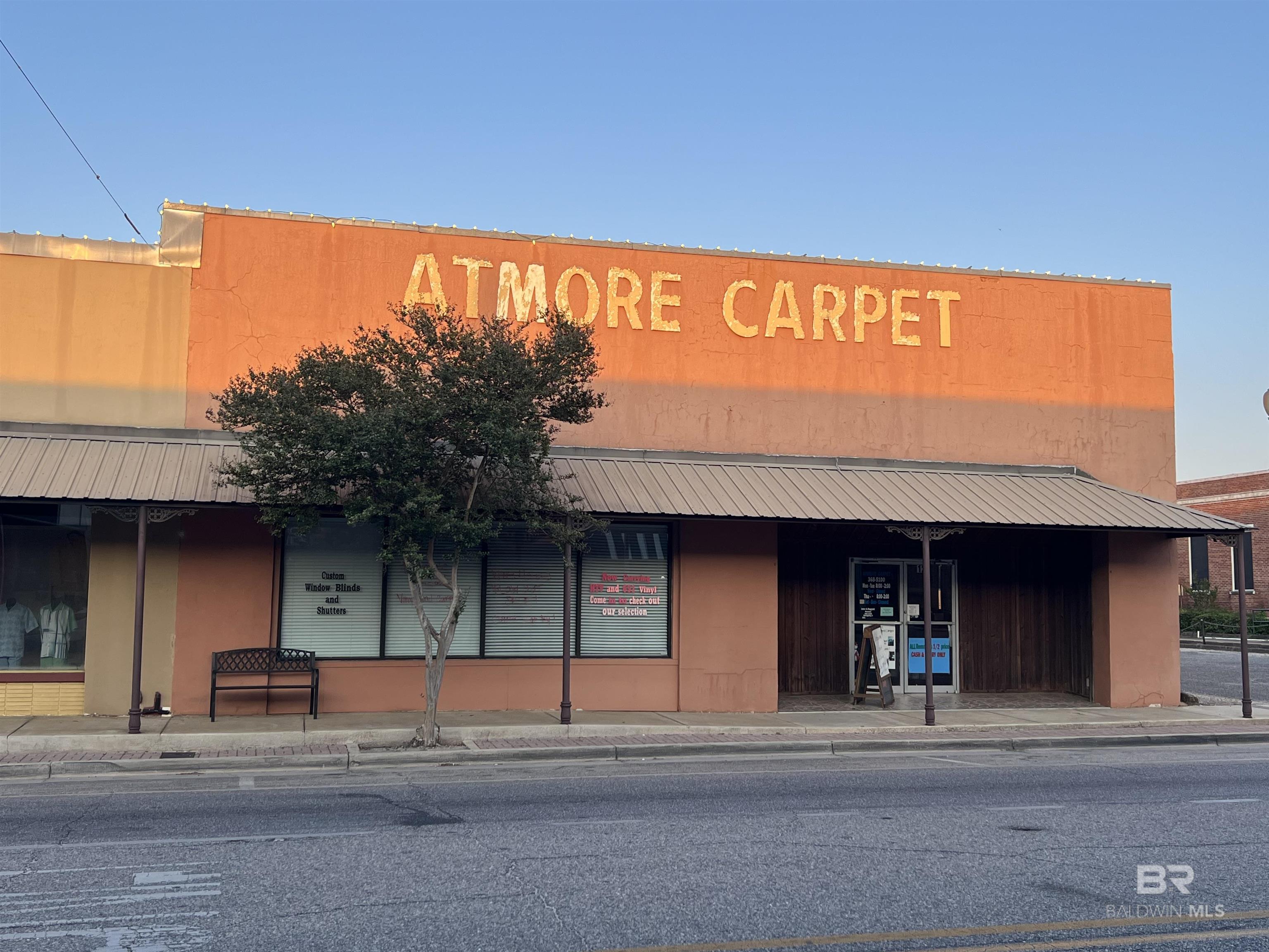 122 N Main Street — photo
