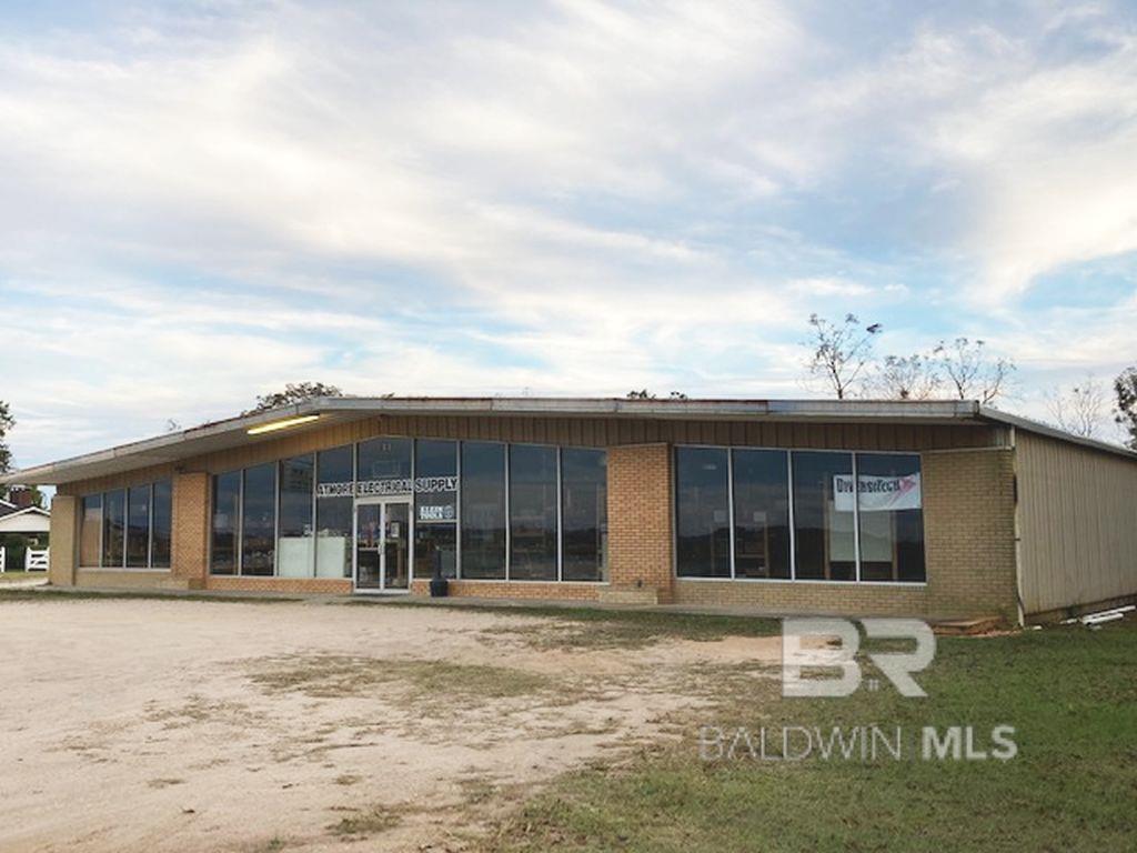 9828 US Highway 31 — photo