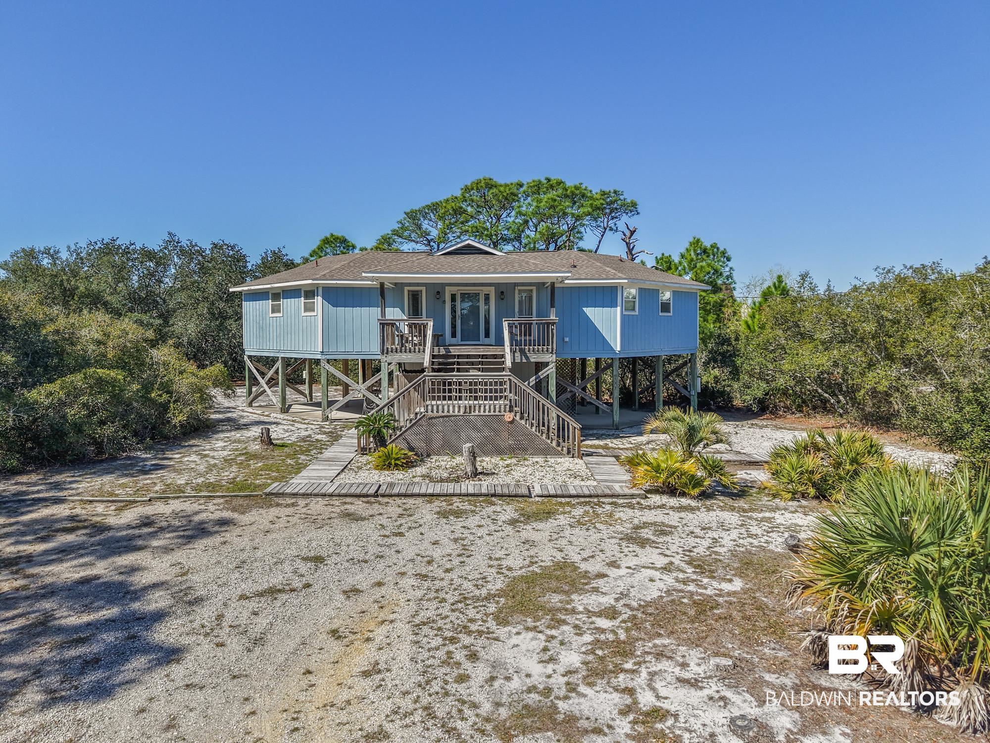 701 Cabana Beach Road — photo