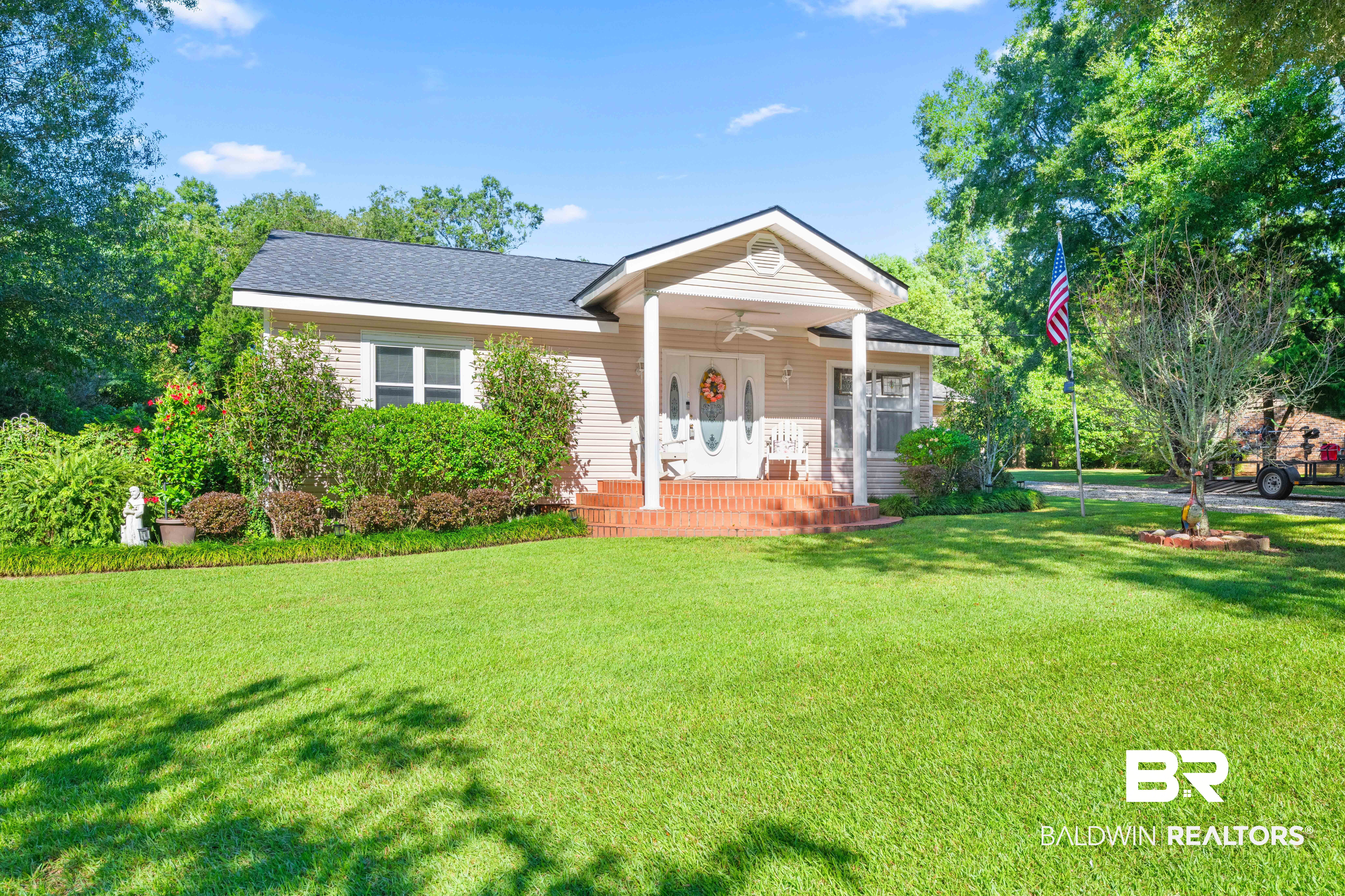 11901 Bay Street — photo