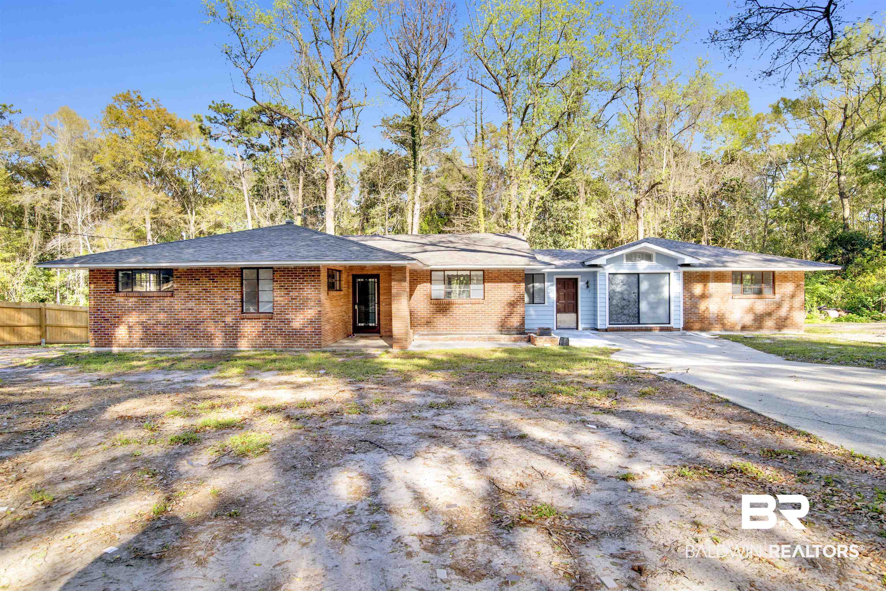3321 Fairfield Road — photo