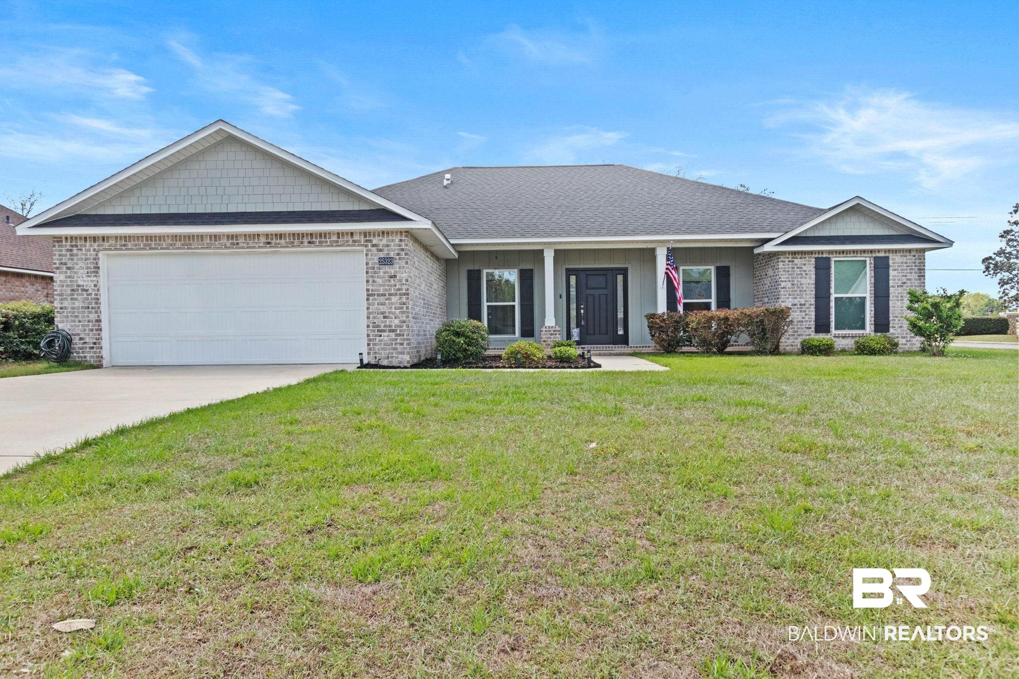 25323 Lakeland Drive — photo