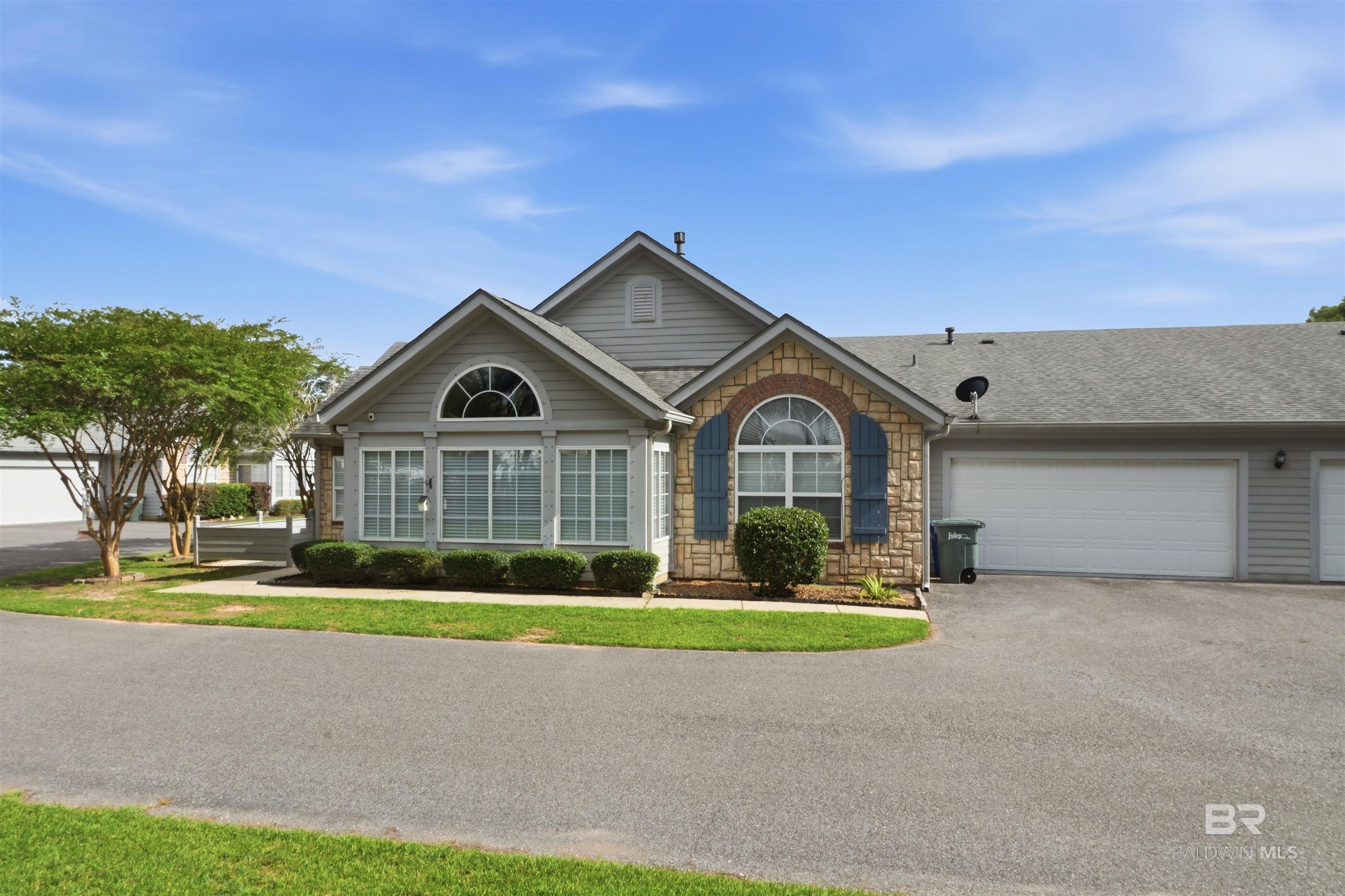 1004 Wyld Palms Drive — photo