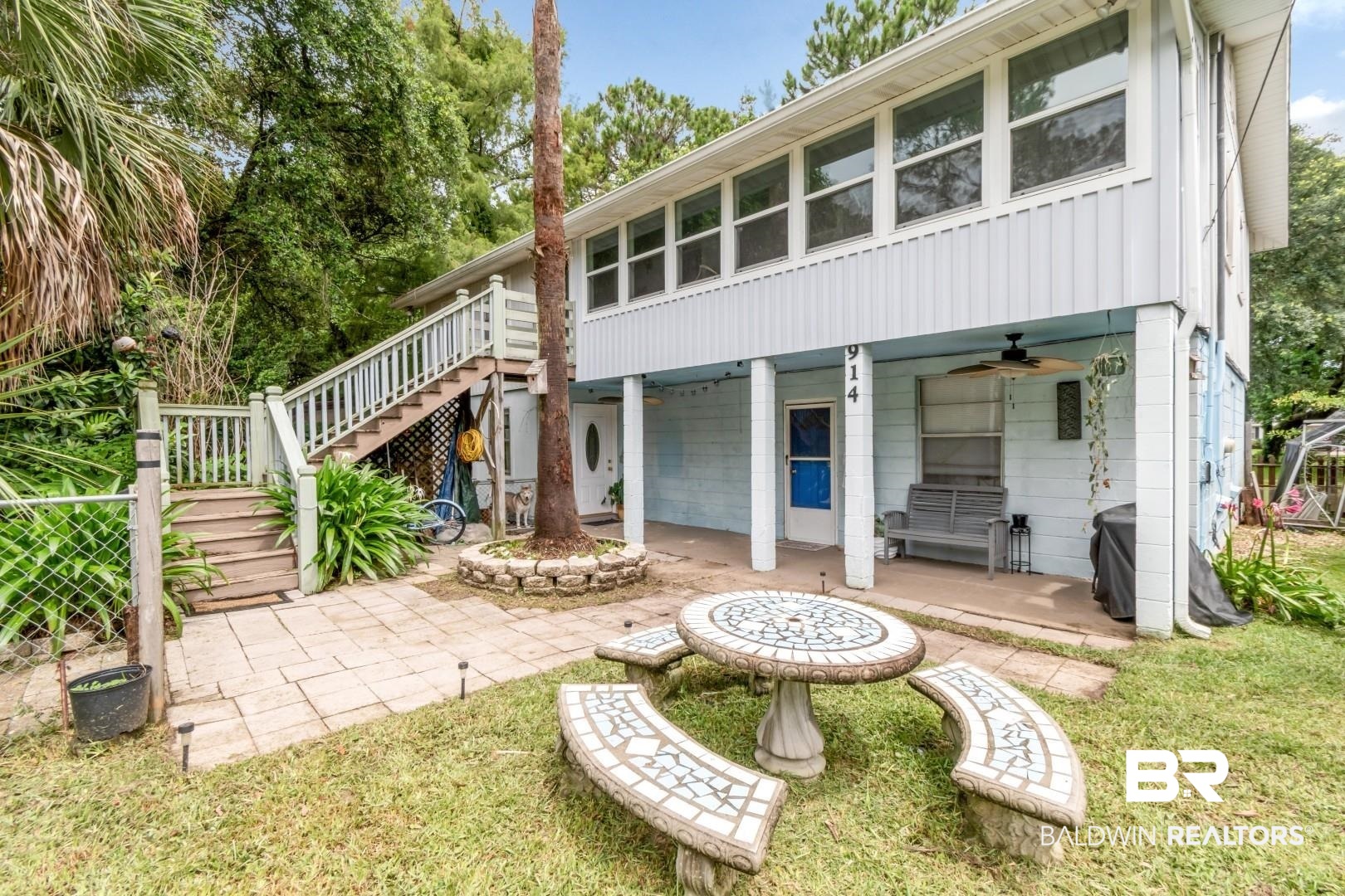 914 Cadillac Avenue — photo