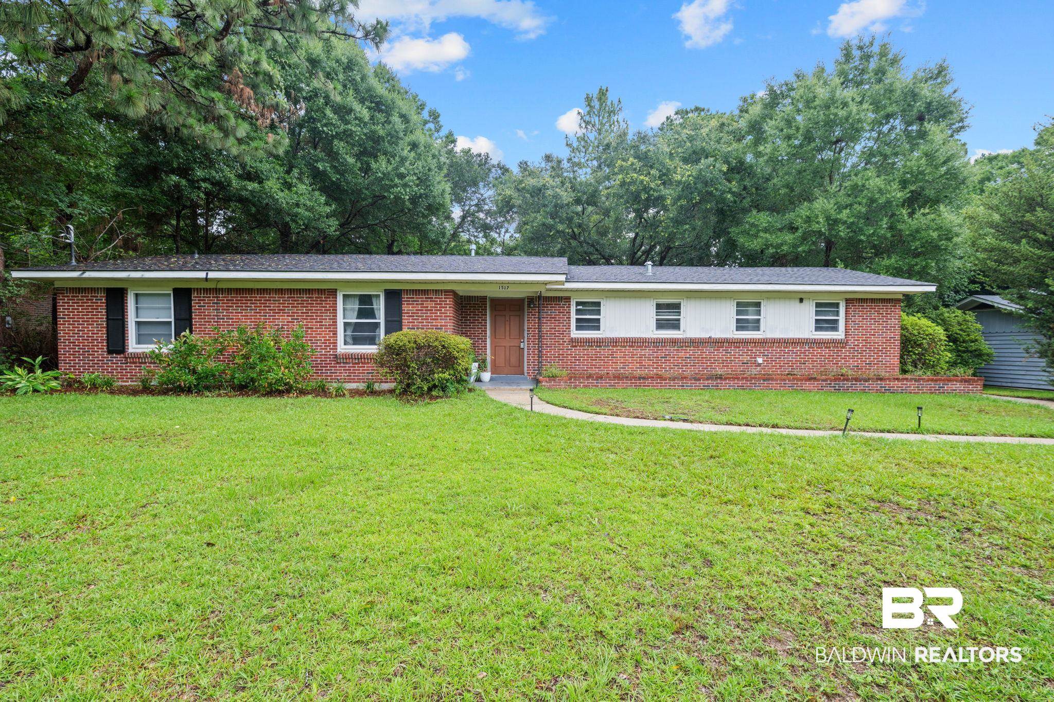1517 Montpelier — photo