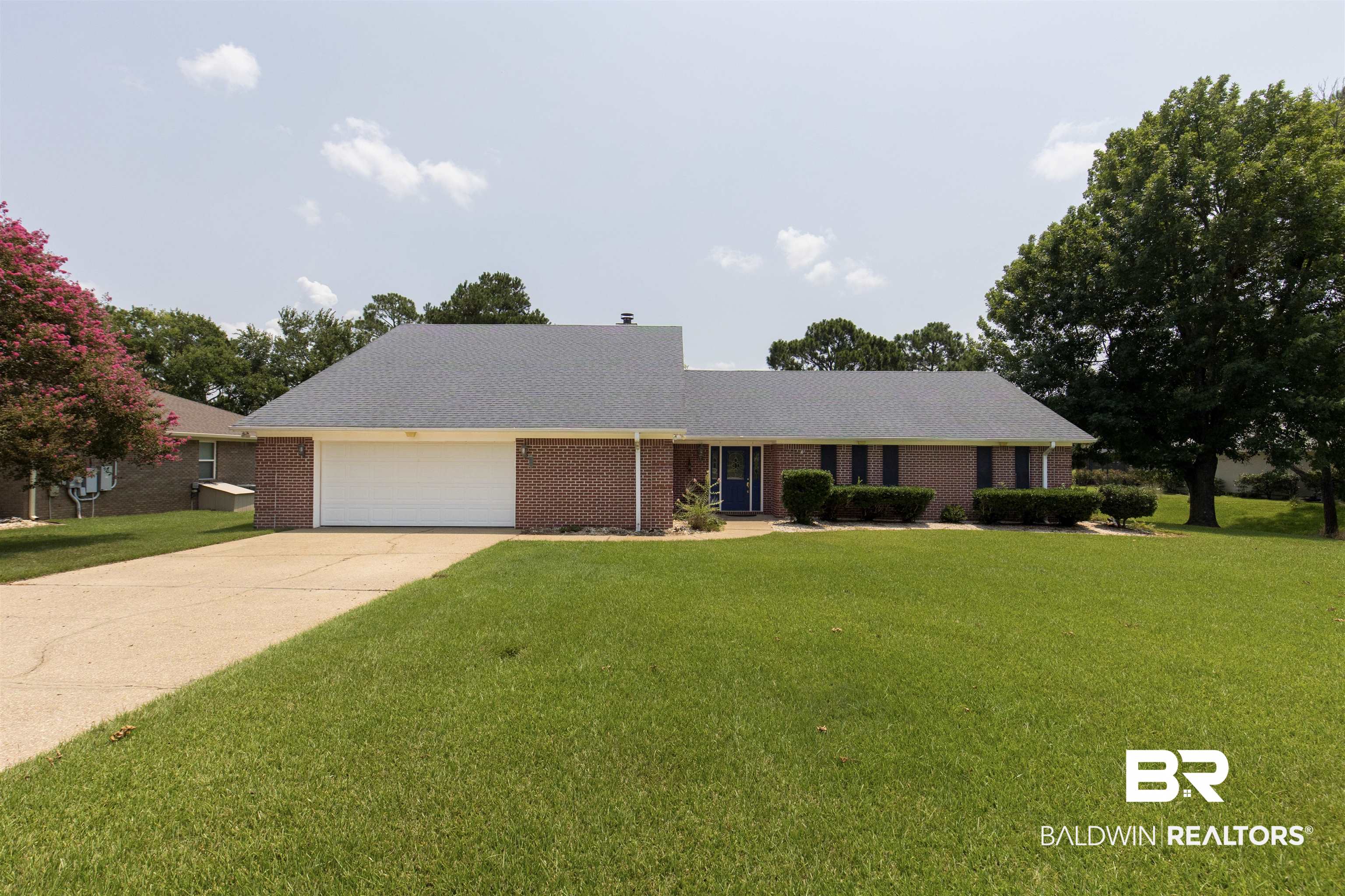 9230 Clubhouse Drive — photo