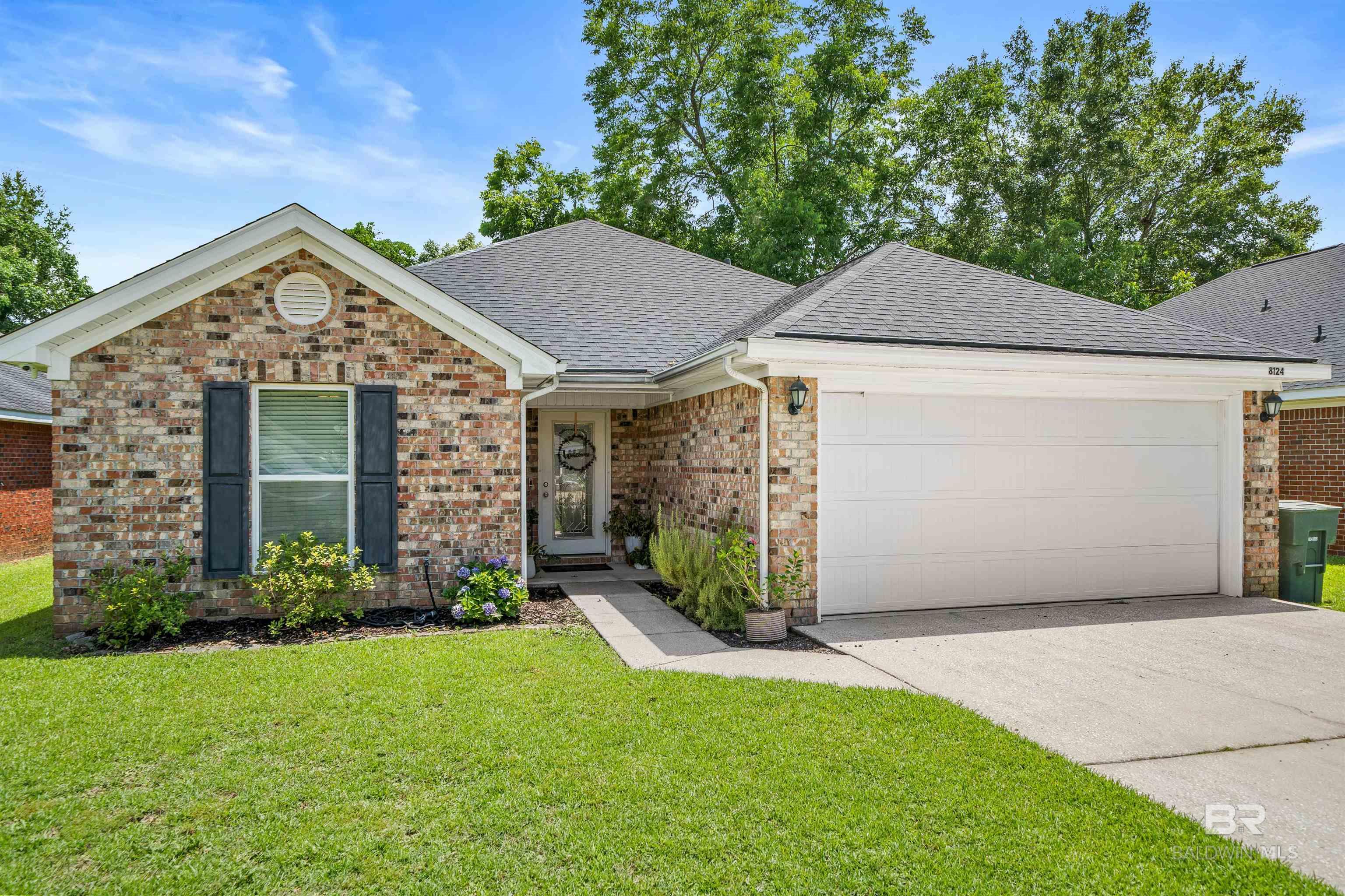 8124 Pecan Court — photo