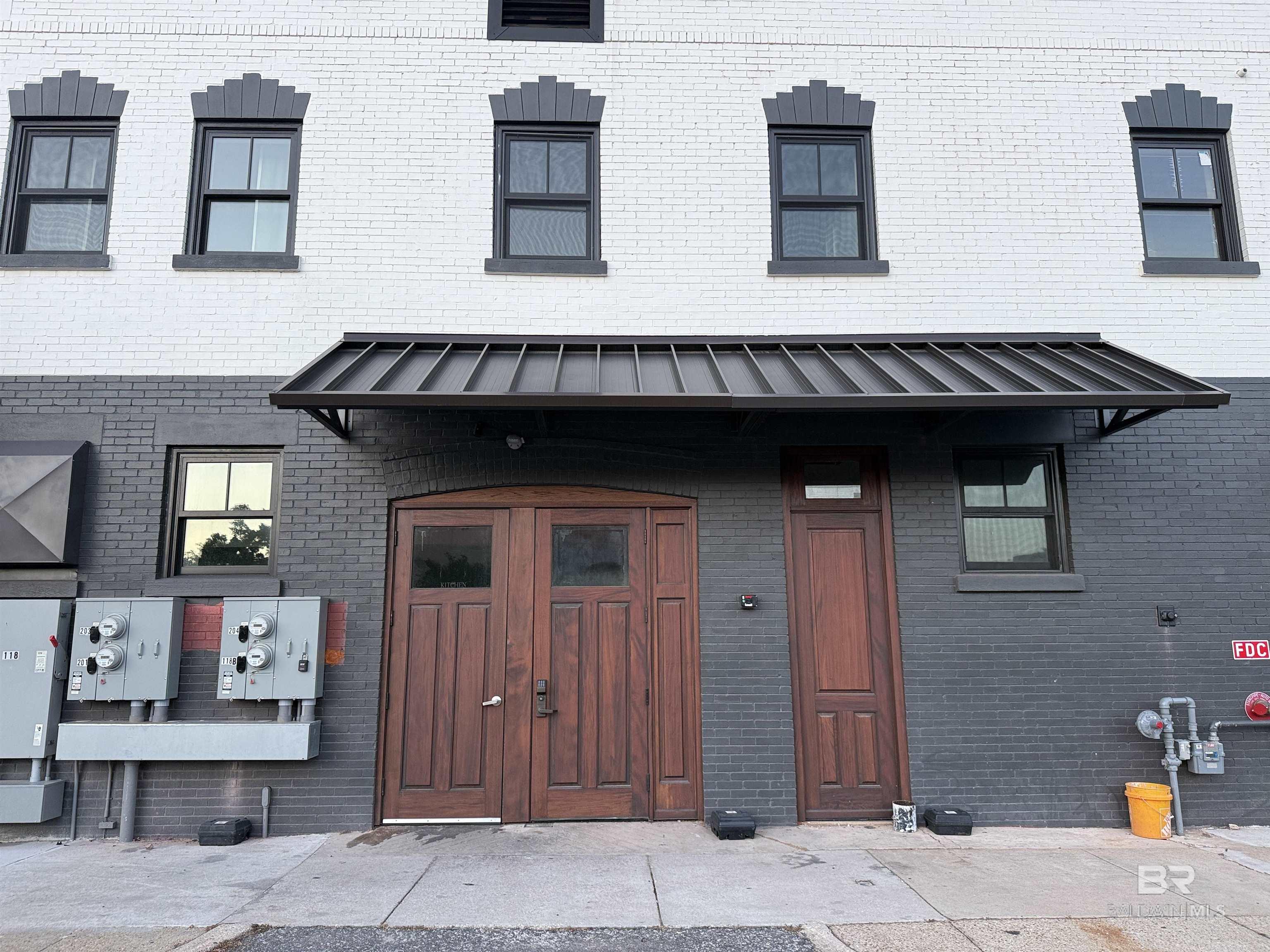 102 N Alston Street # 203 — photo