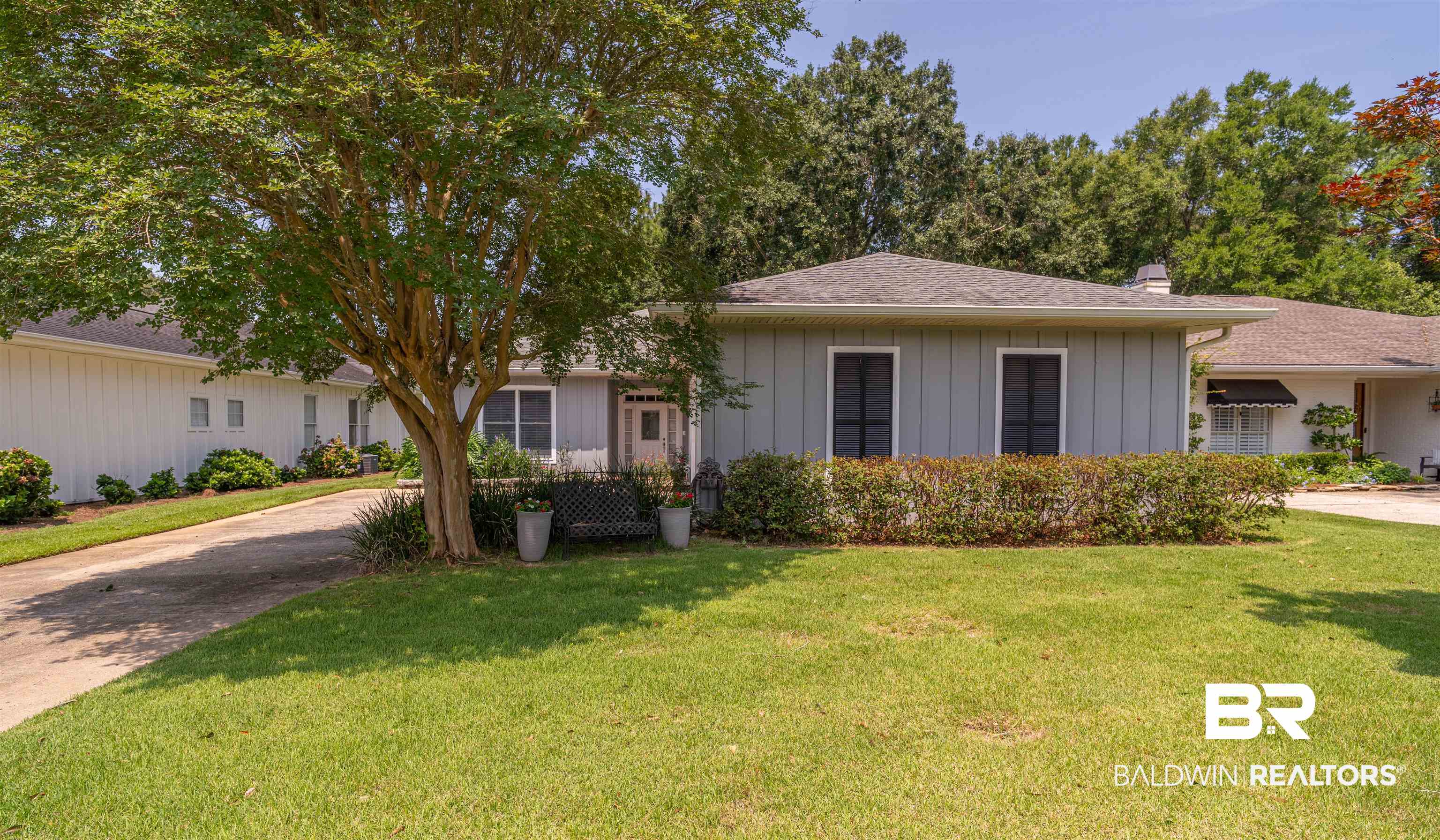 105 Oak Bend Court — photo