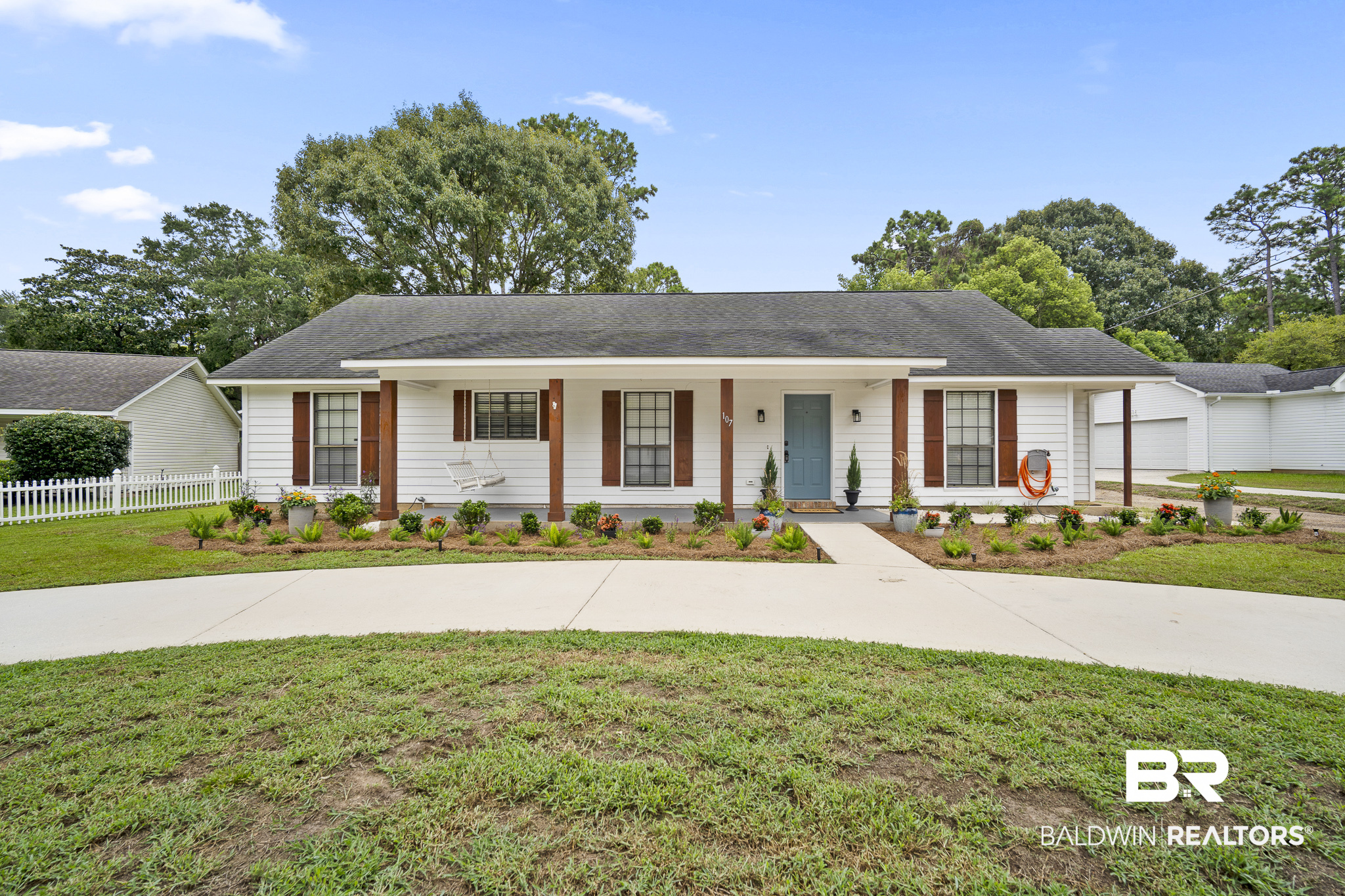 107 N Sandlewood Circle — photo