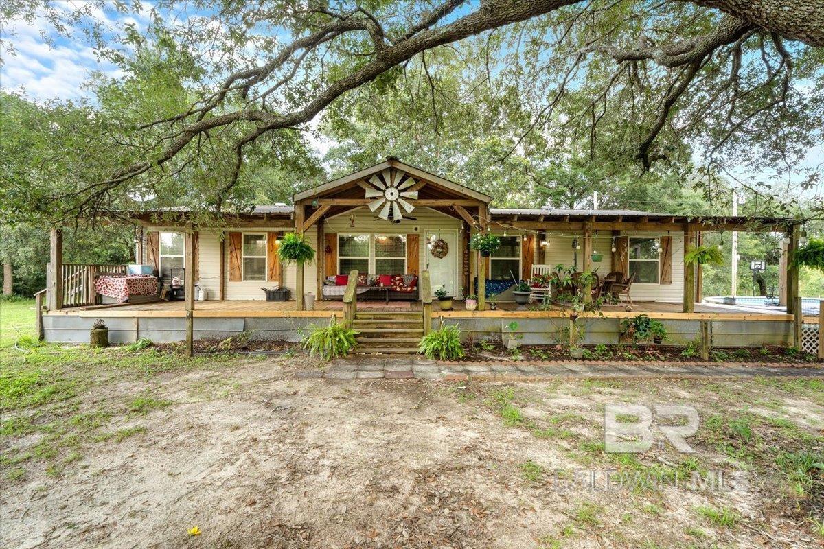 21011 River Road — photo