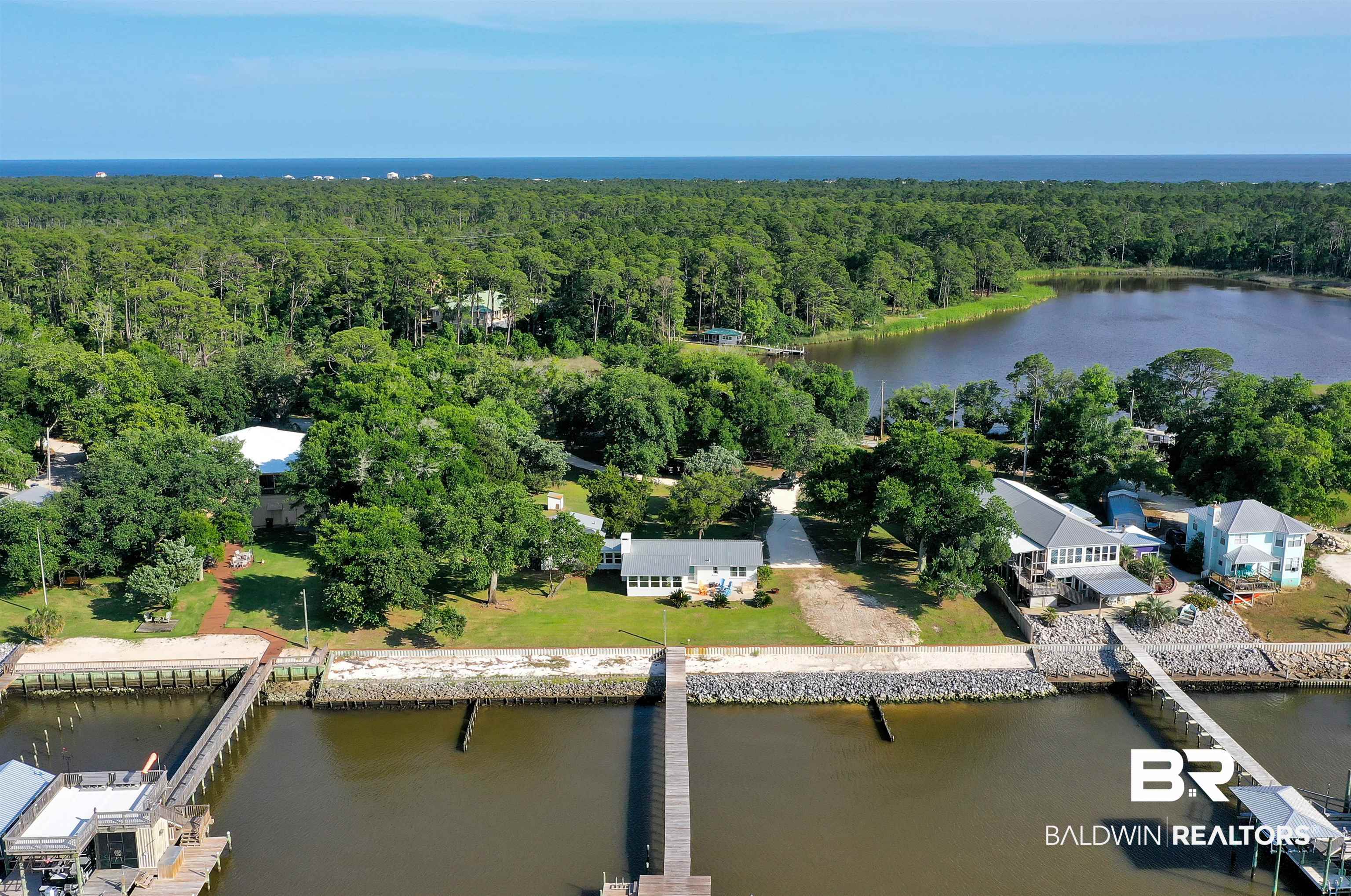 10289 Pleasure Point Road — photo