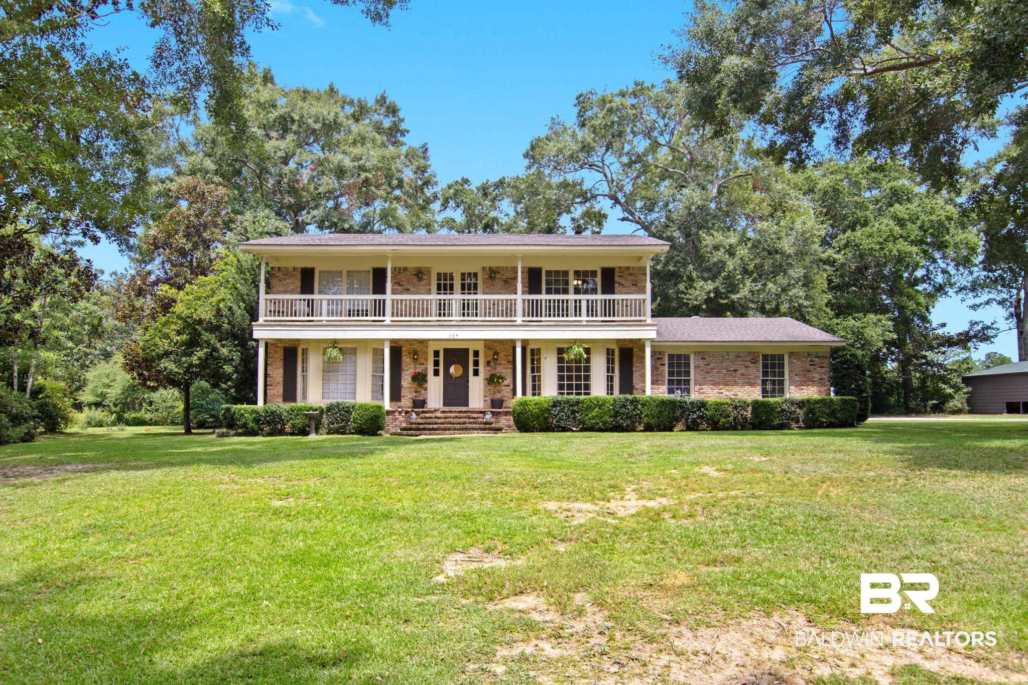 14375 Oak Knoll Drive — photo