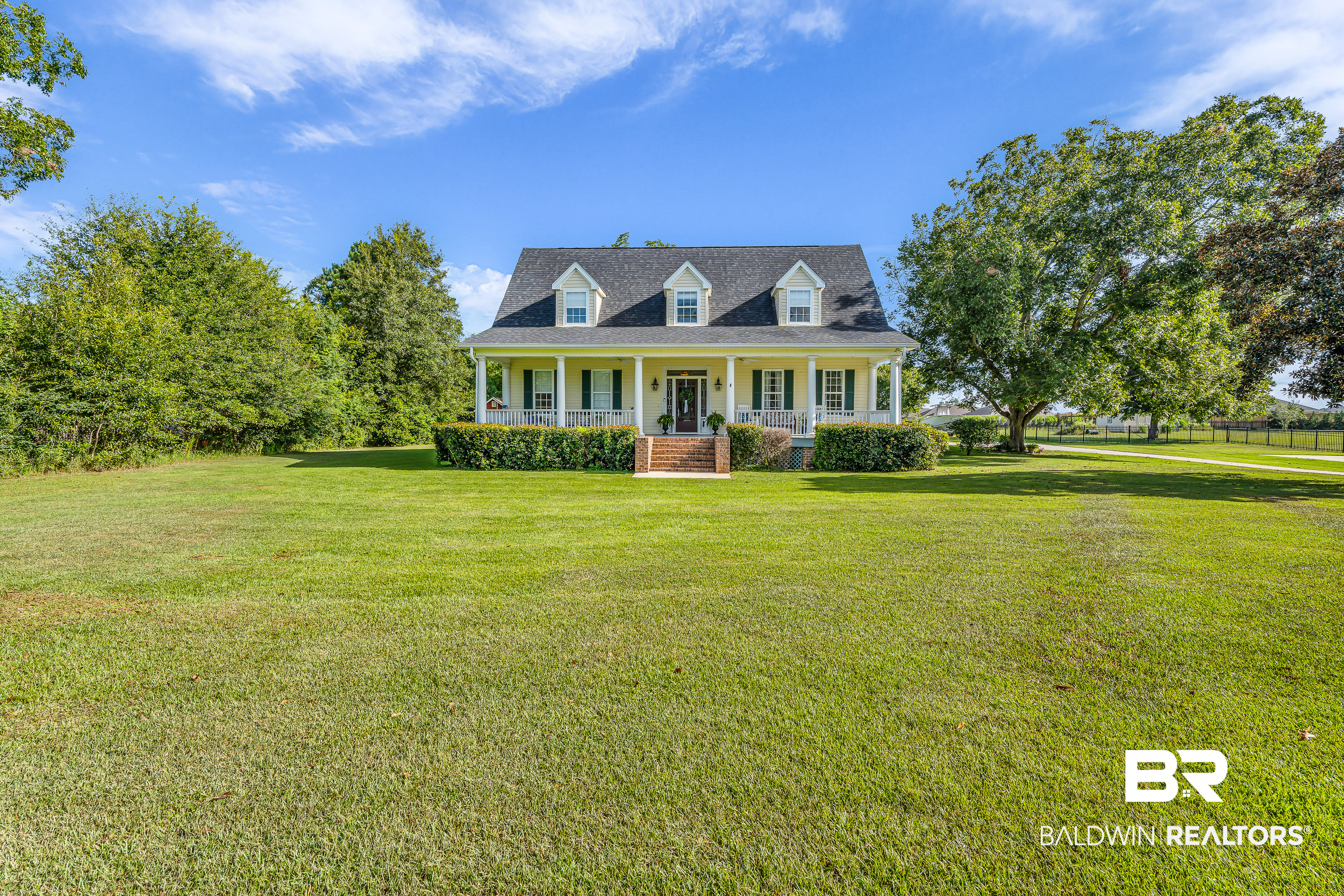 10097 Grove Drive — photo