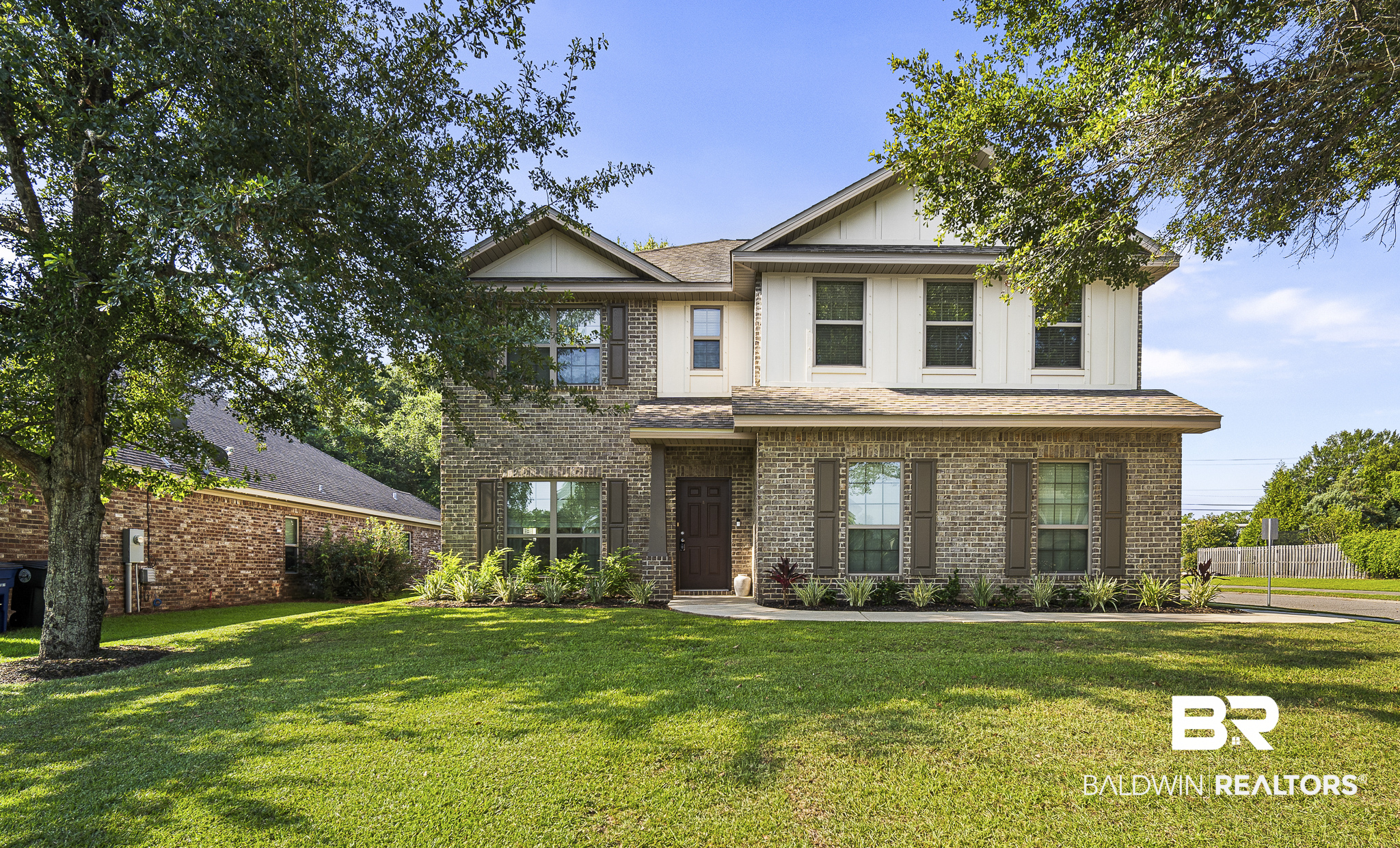 248 Hawthorne Circle — photo