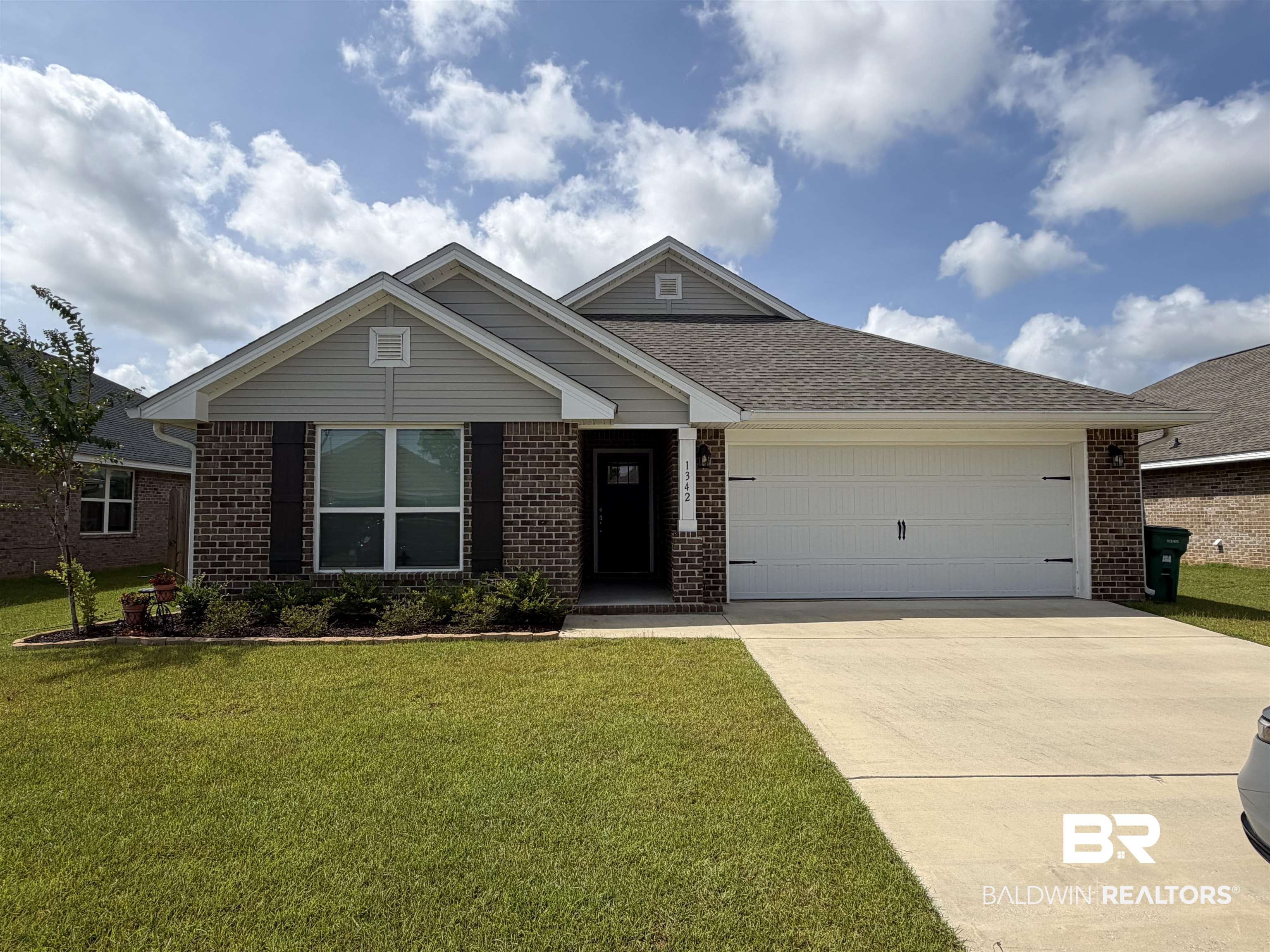 1342 Plymouth Drive — photo