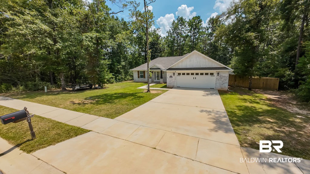 1824 Mary Jane Dr — photo