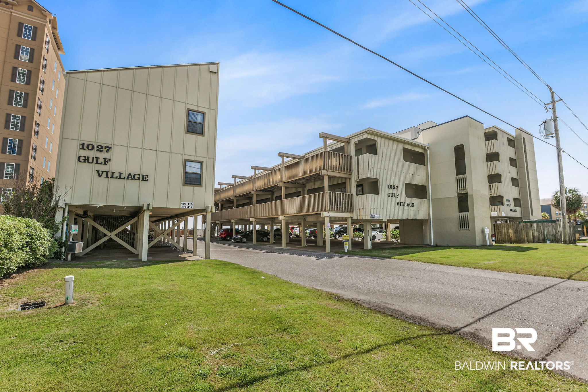 1027 W Beach Blvd #108 — photo