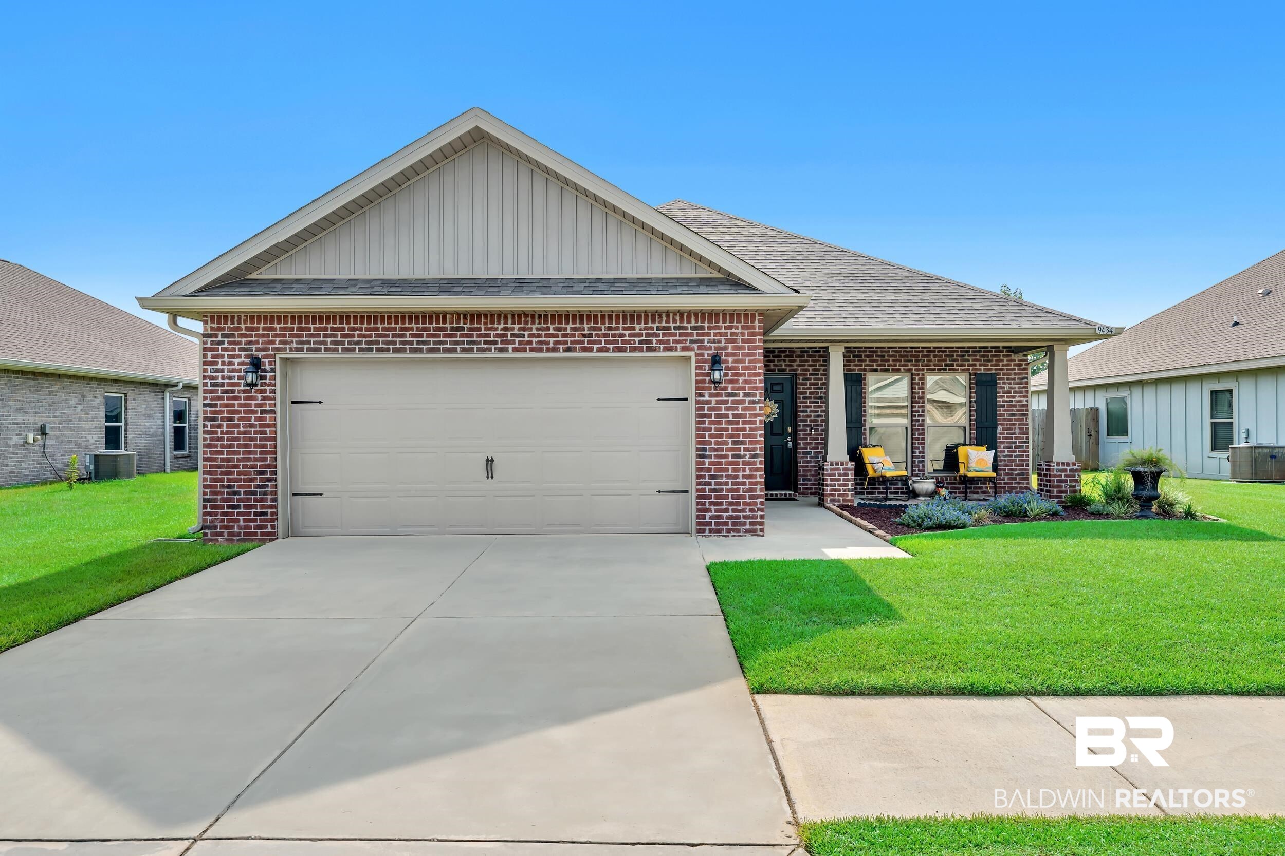 9434 Eiland Drive — photo