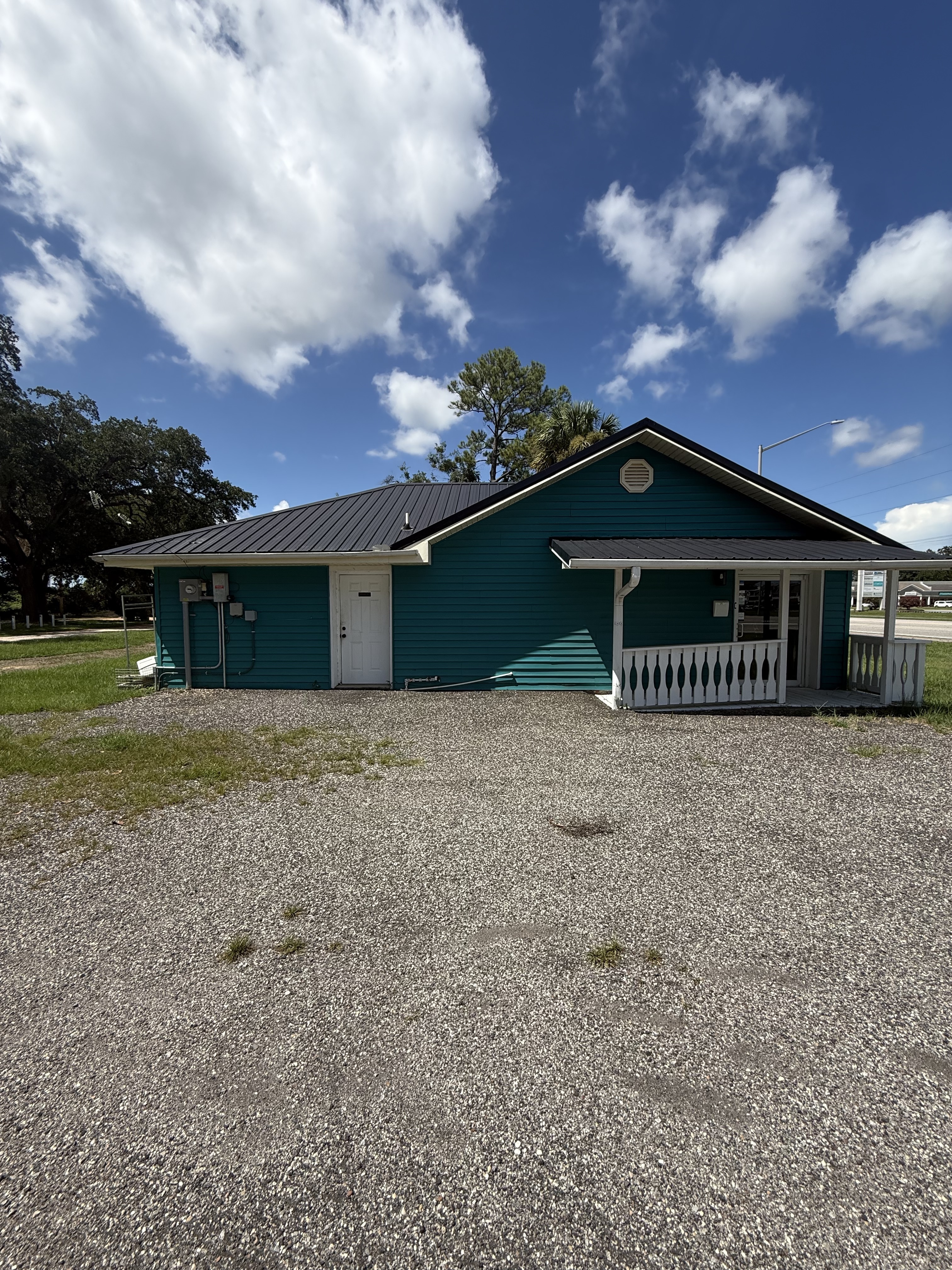 1501 N McKenzie St — photo