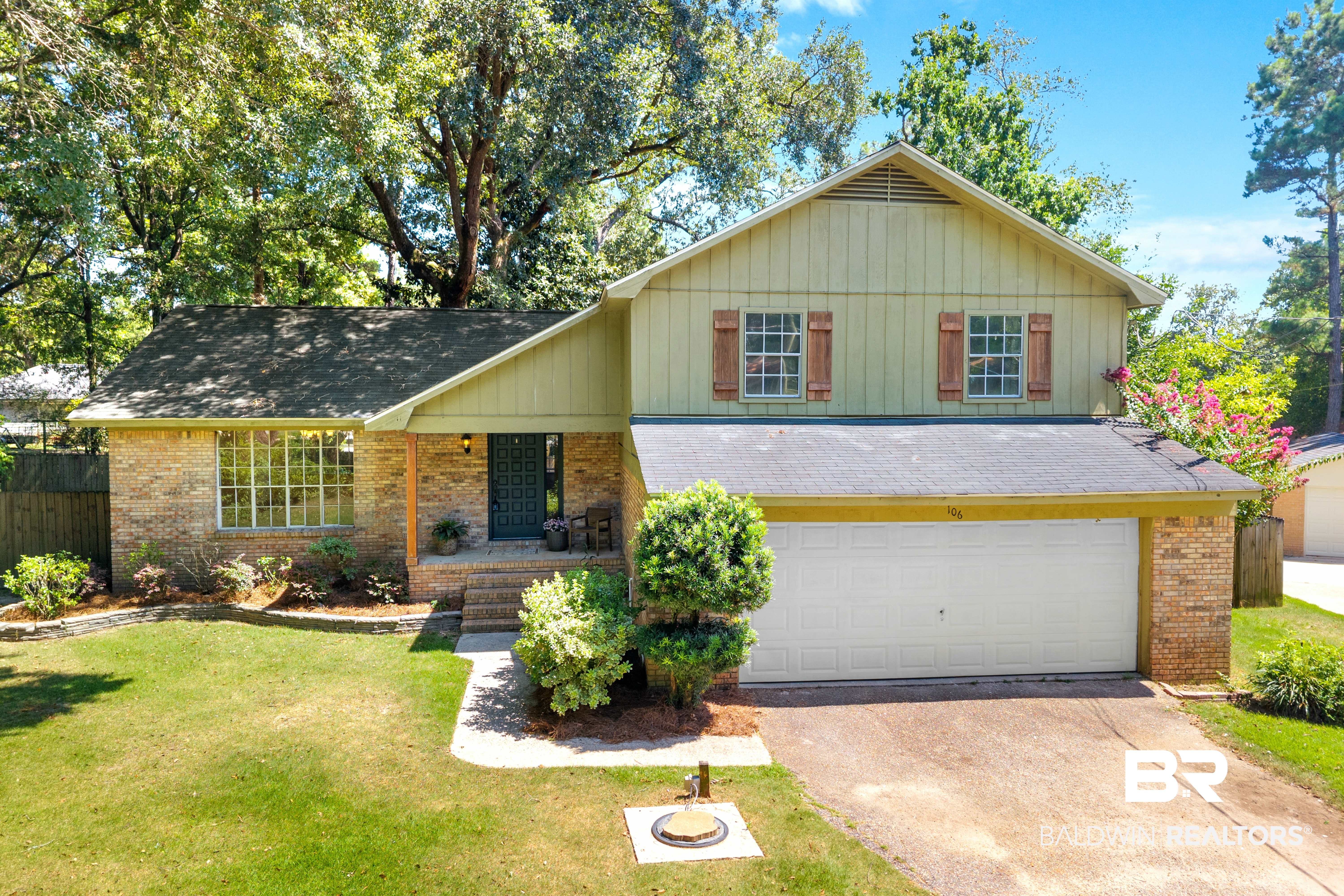 106 Iris Cir — photo