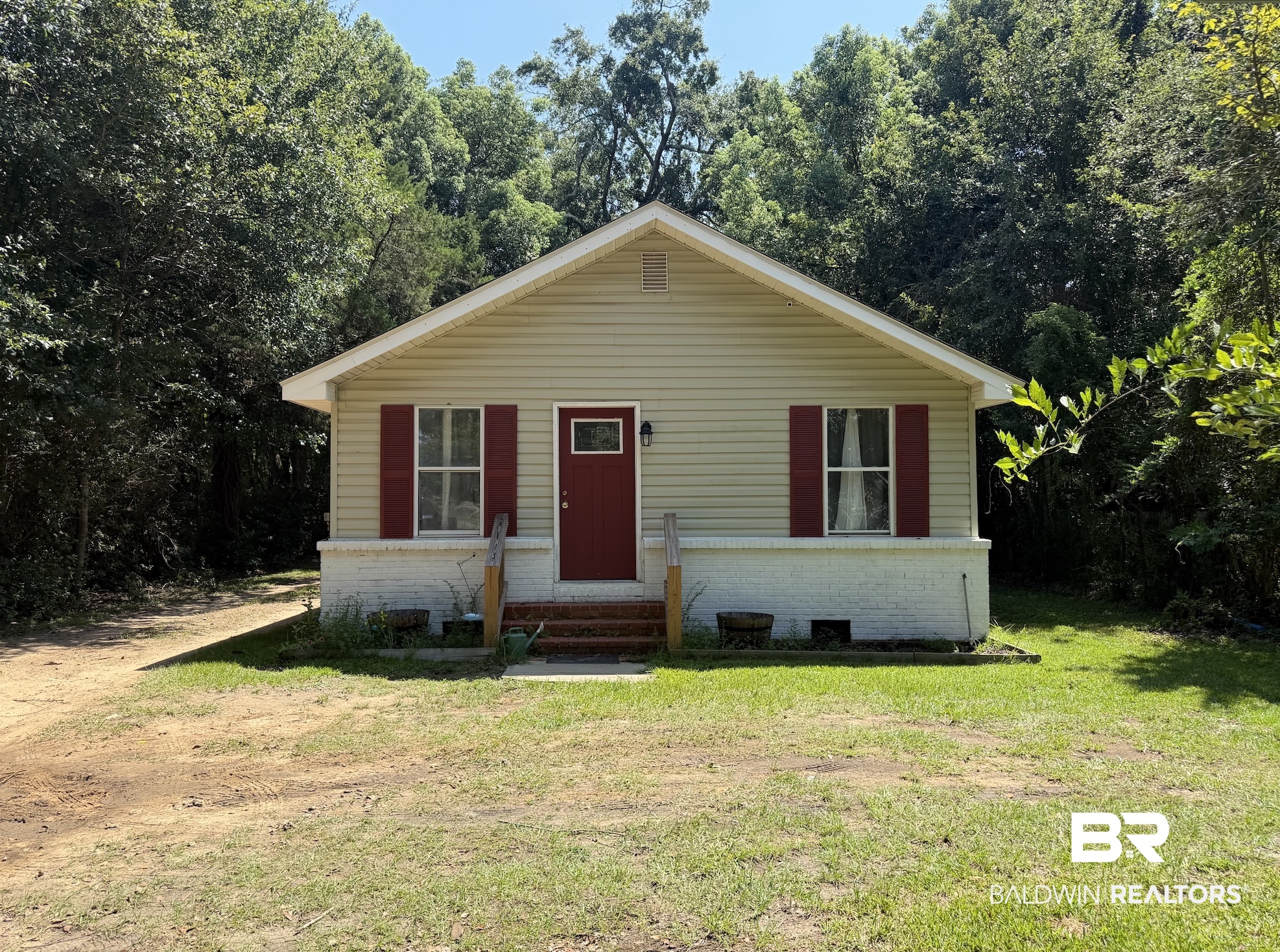 906 N Cedar Street — photo