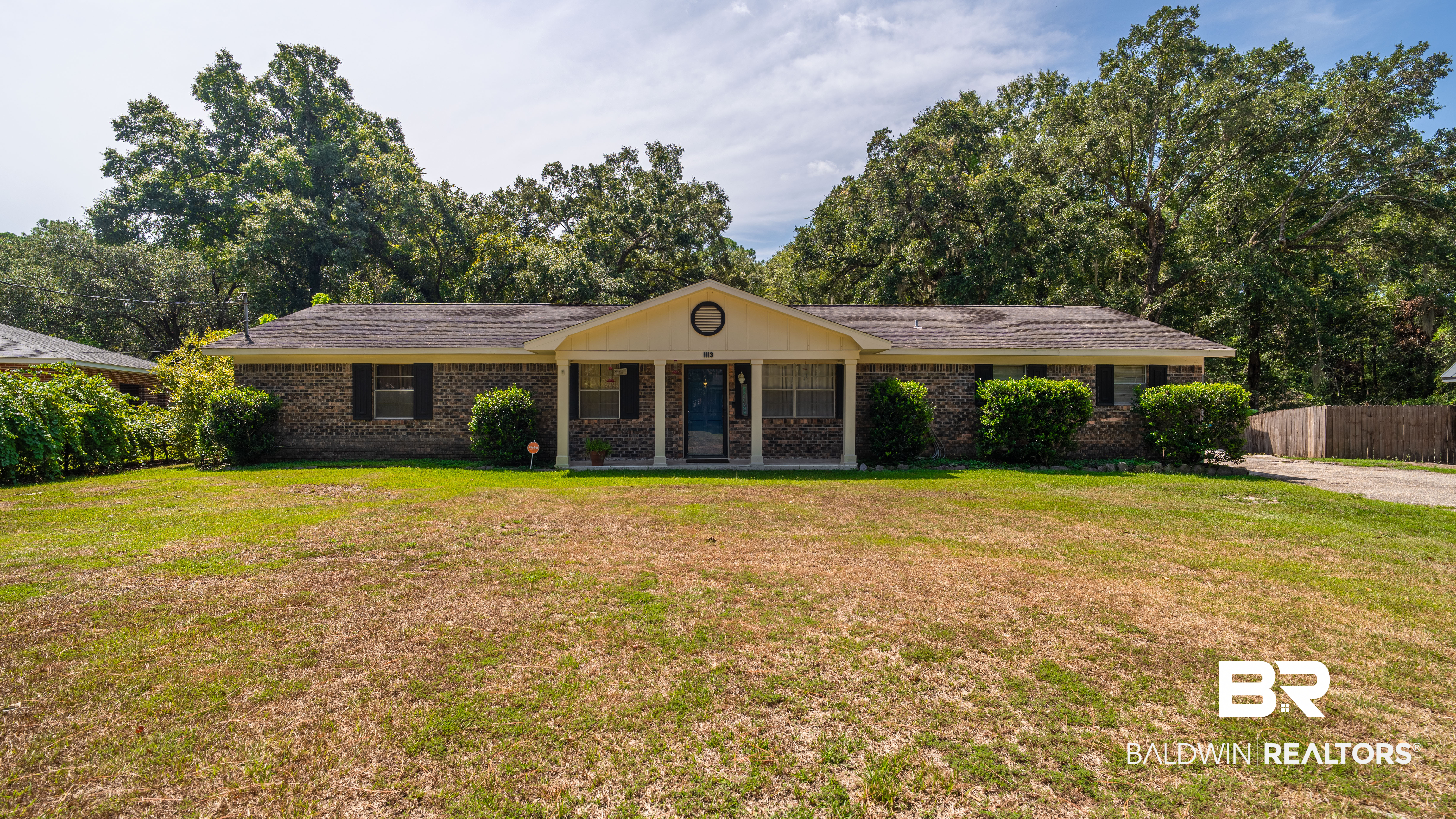 1113 Robert Williams Drive — photo