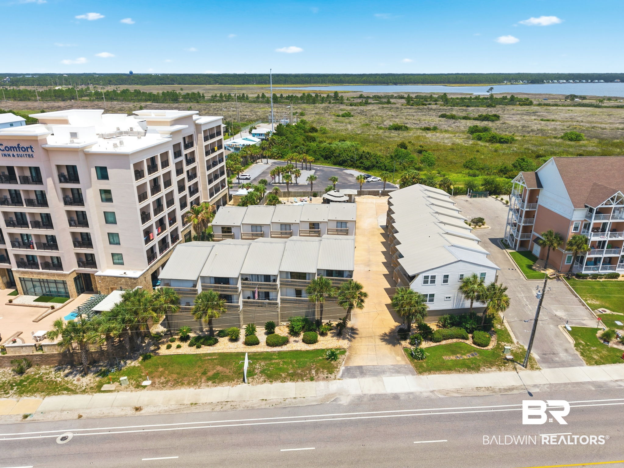 554 E Beach Boulevard Unit 4 — photo