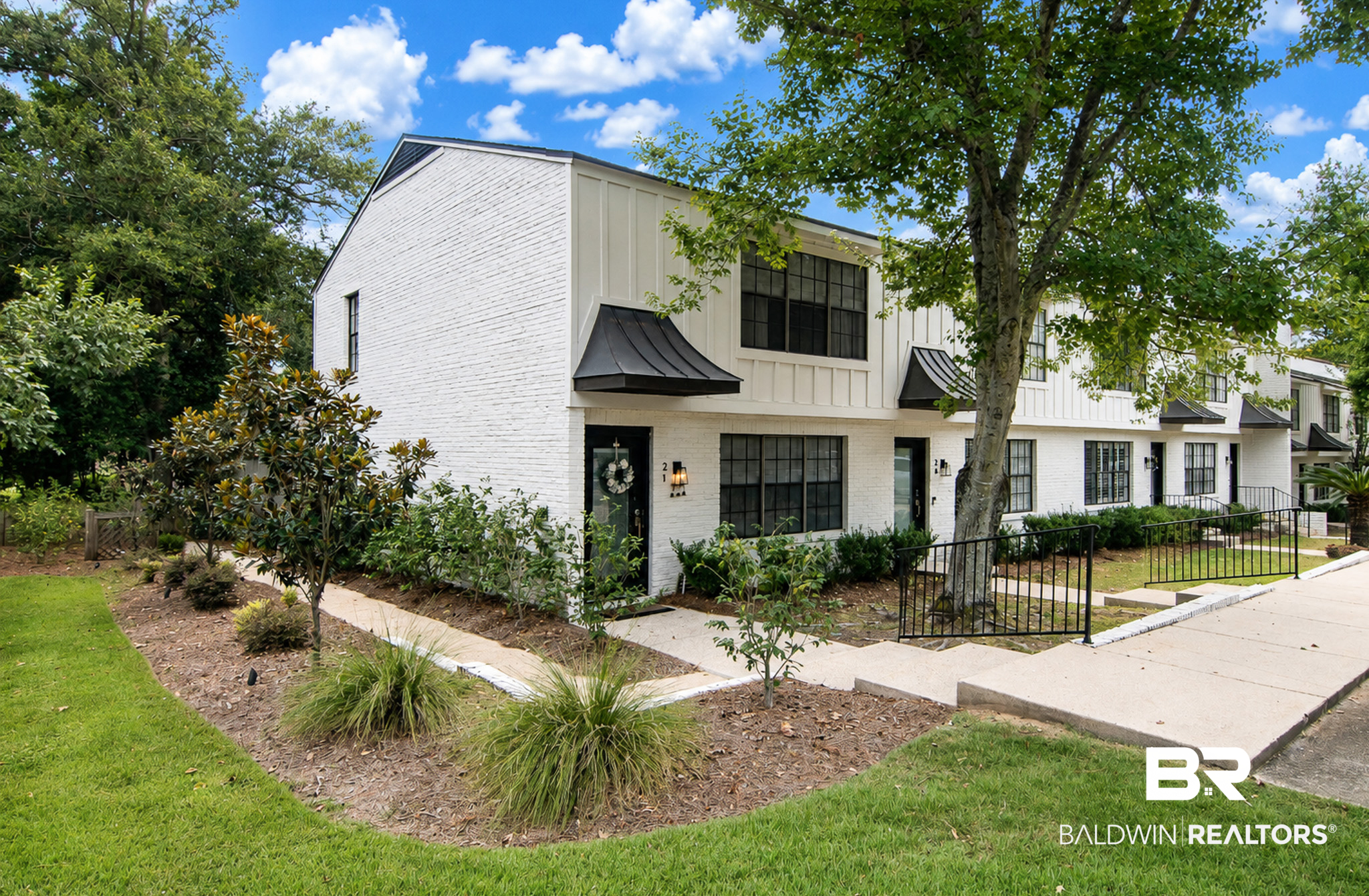 314 Gayfer Court Apt 21 — photo