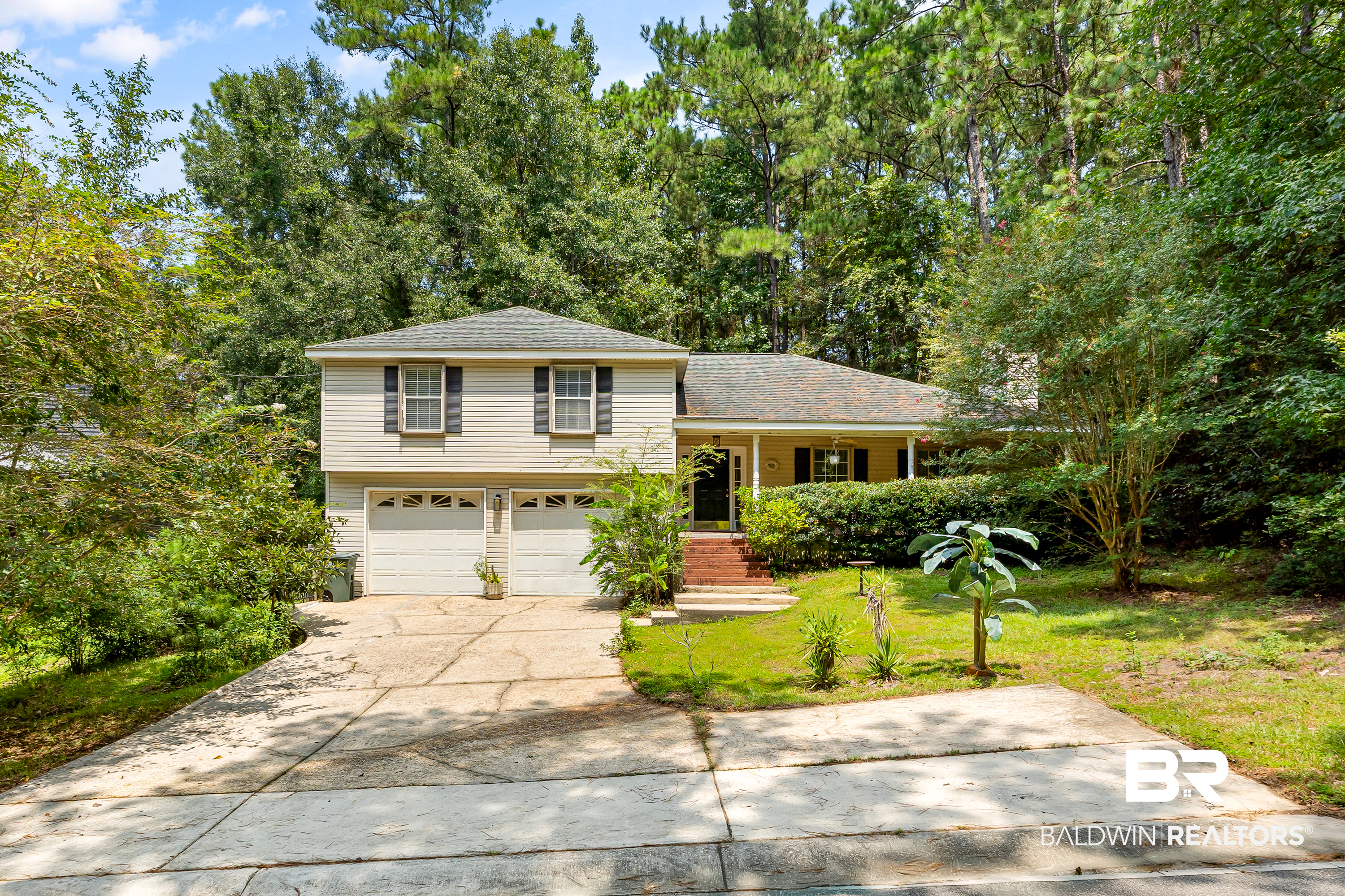 373 Ridgewood Drive — photo