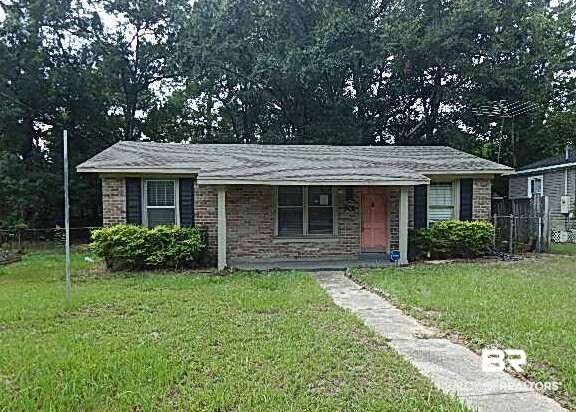 2301 N McVay Dr. — photo