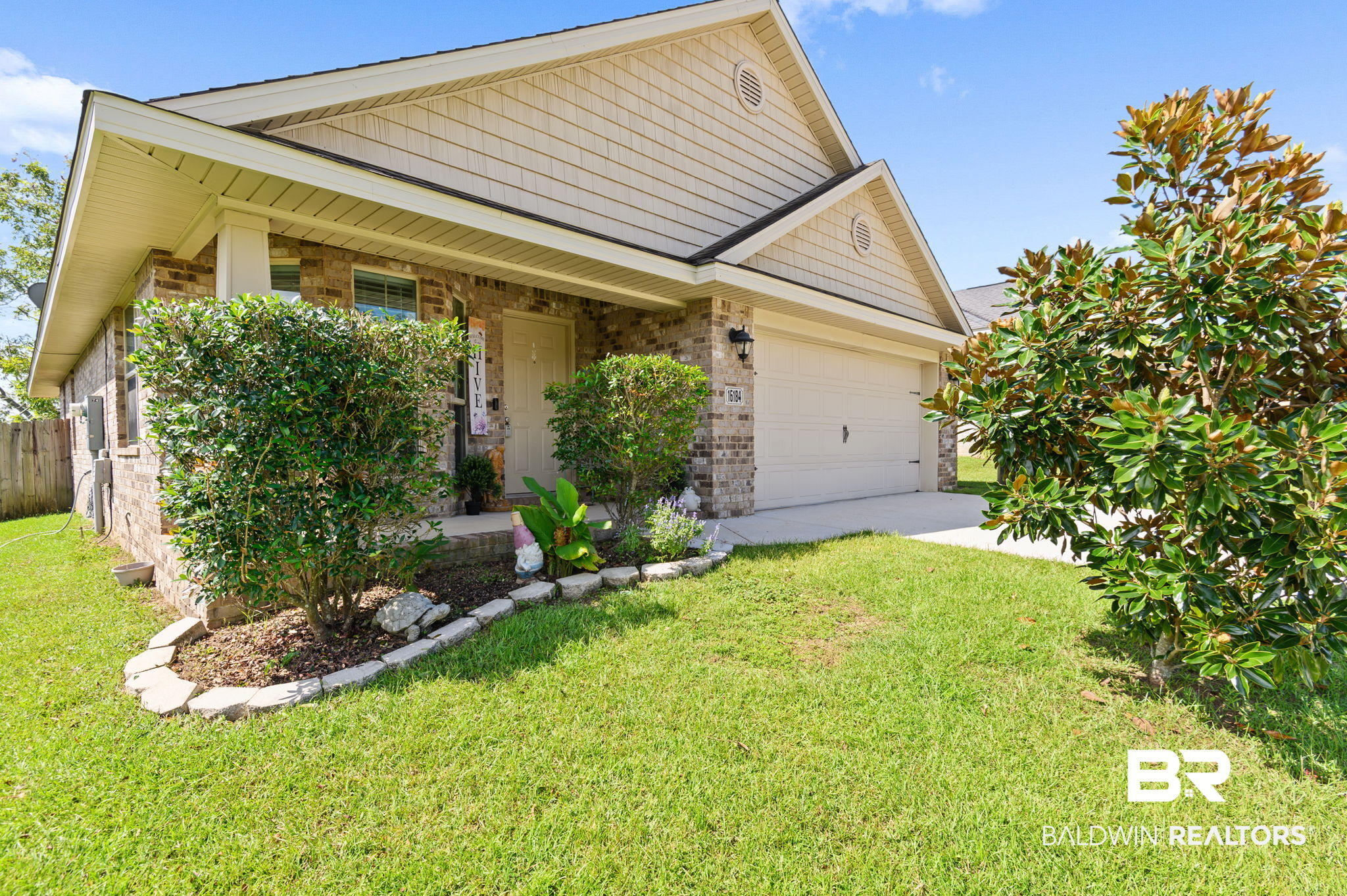 16184 Trace Drive — photo