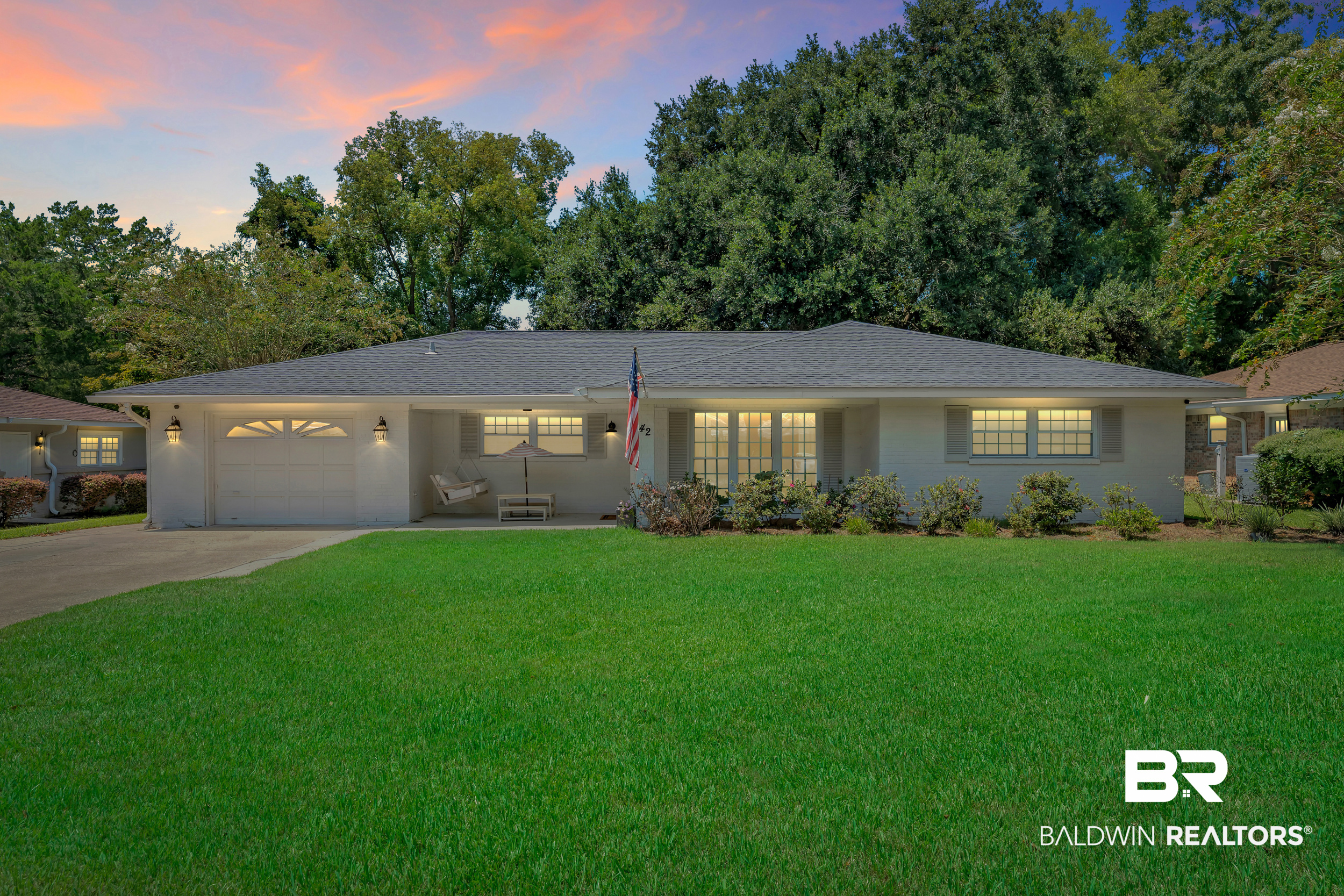 42 Paddock Drive — photo