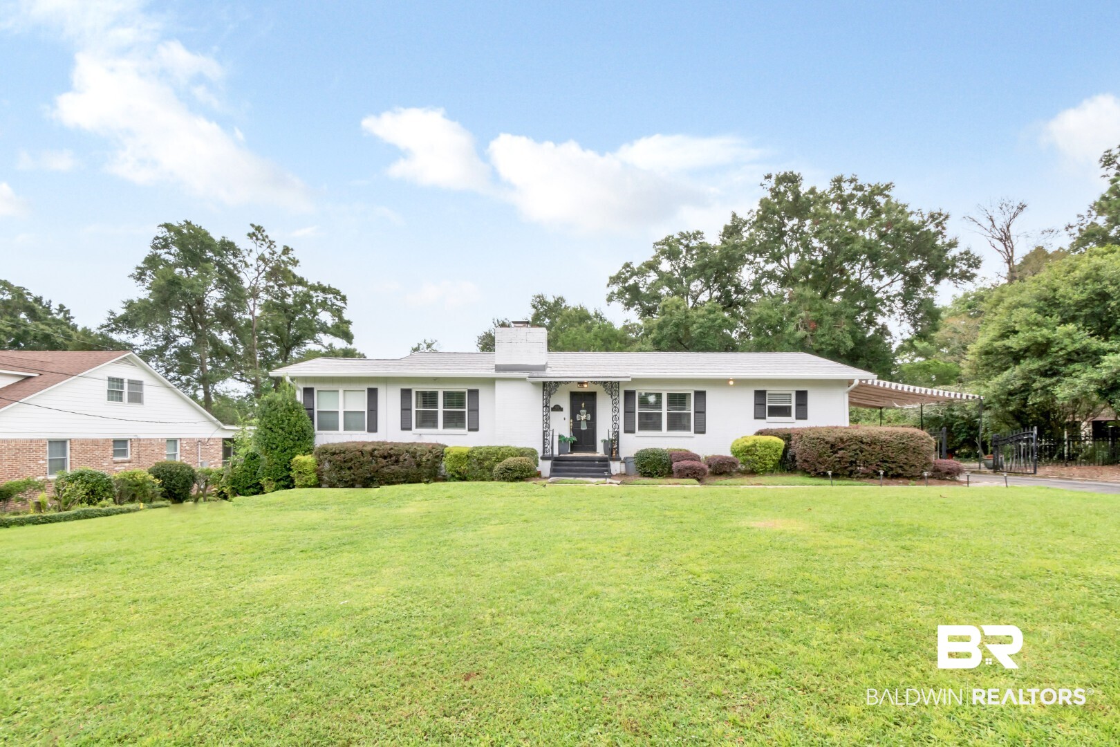 620 Tuthill Lane — photo