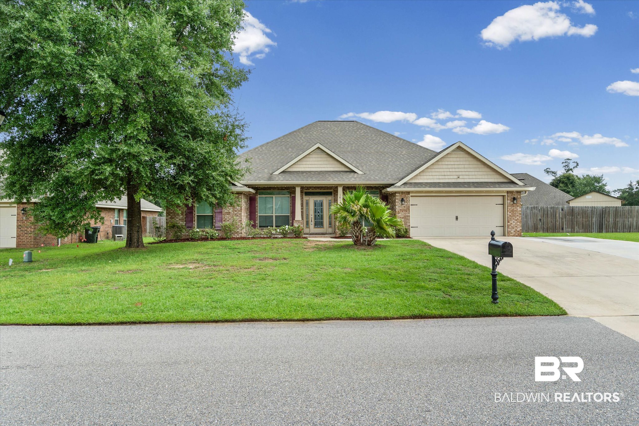 16148 Lakeway Drive — photo