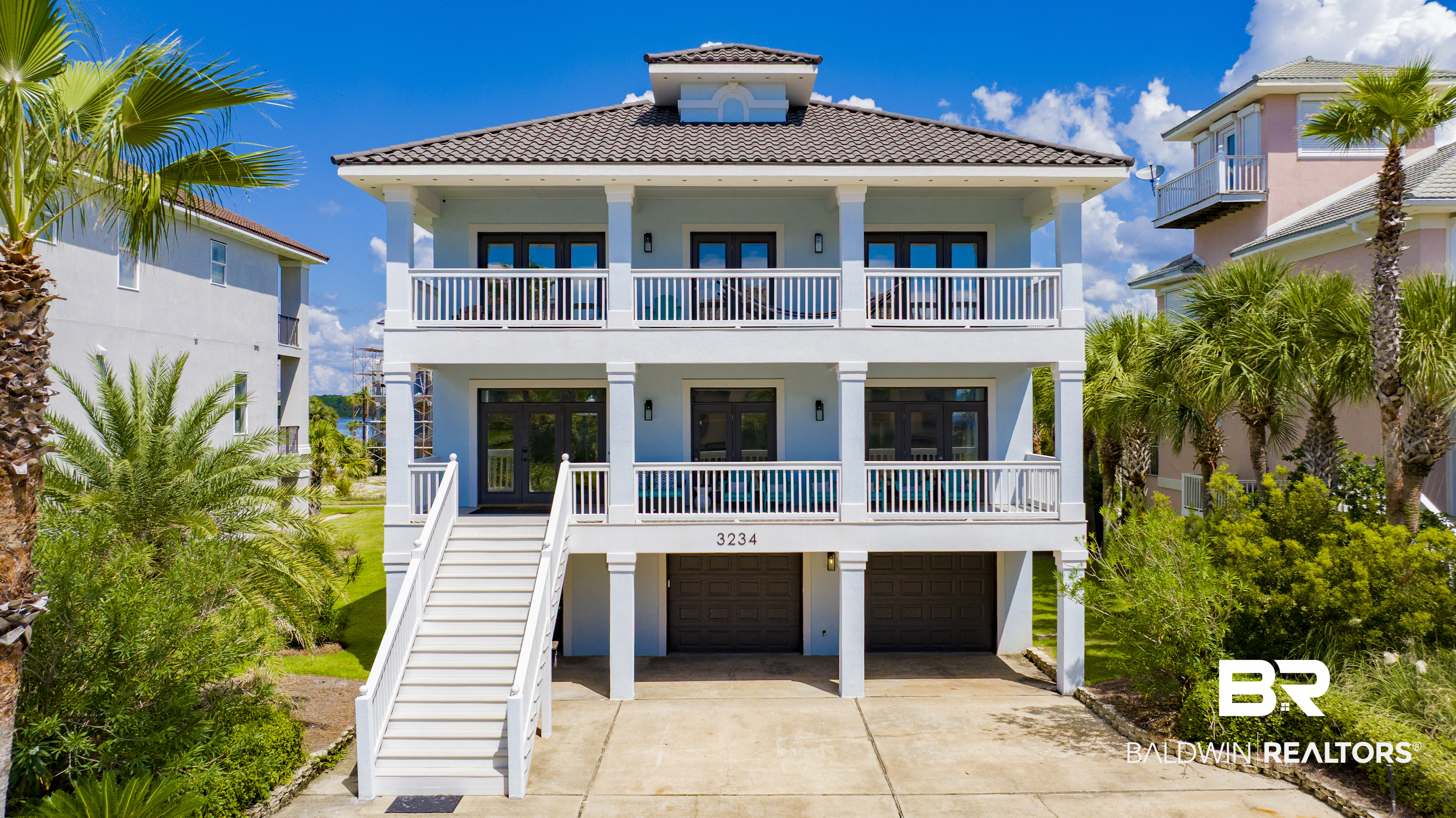 3234 Dolphin Dr — photo
