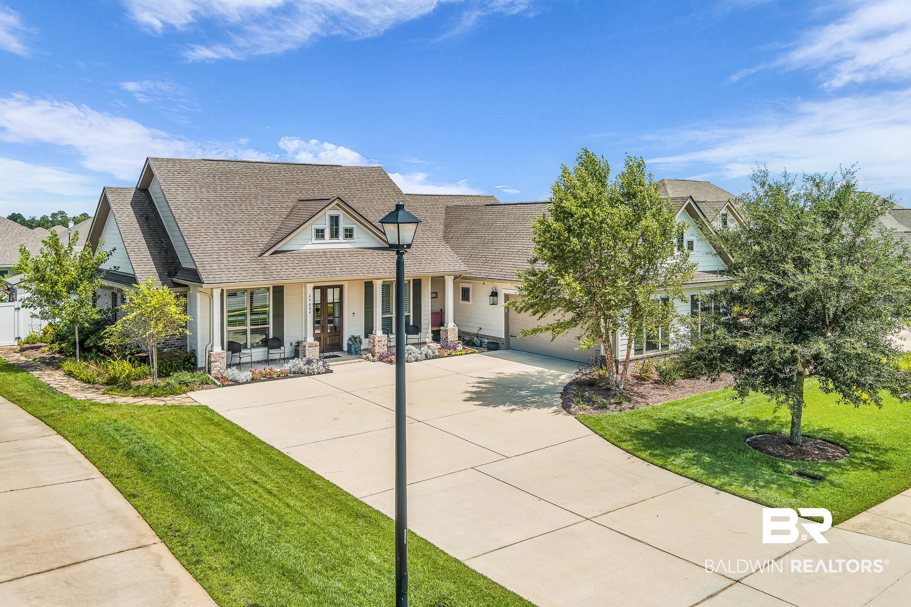 24604 Thunder Gulch Lane — photo