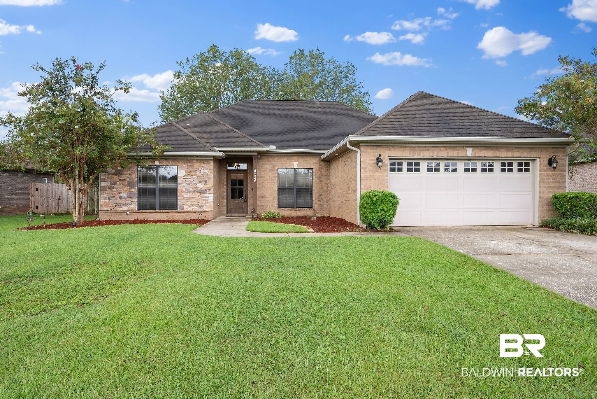 9248 Coles Court — photo